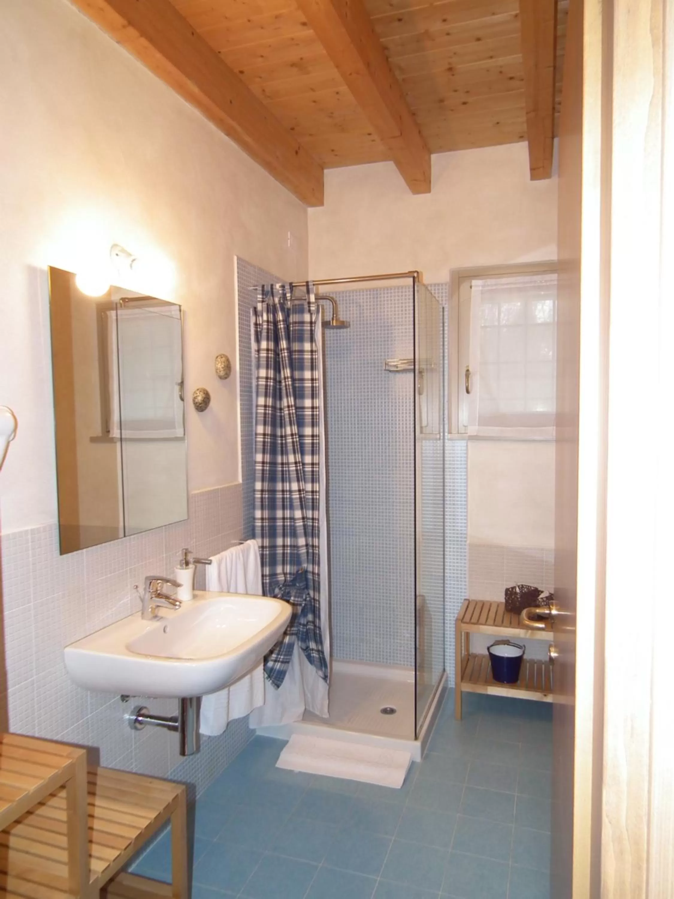 Shower, Bathroom in L'Isolo b&b e case vacanza