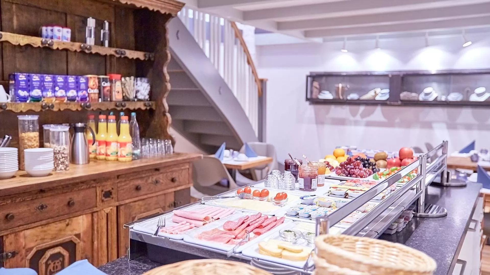 Food and drinks in Anno 1433 Hotel Lüneburg