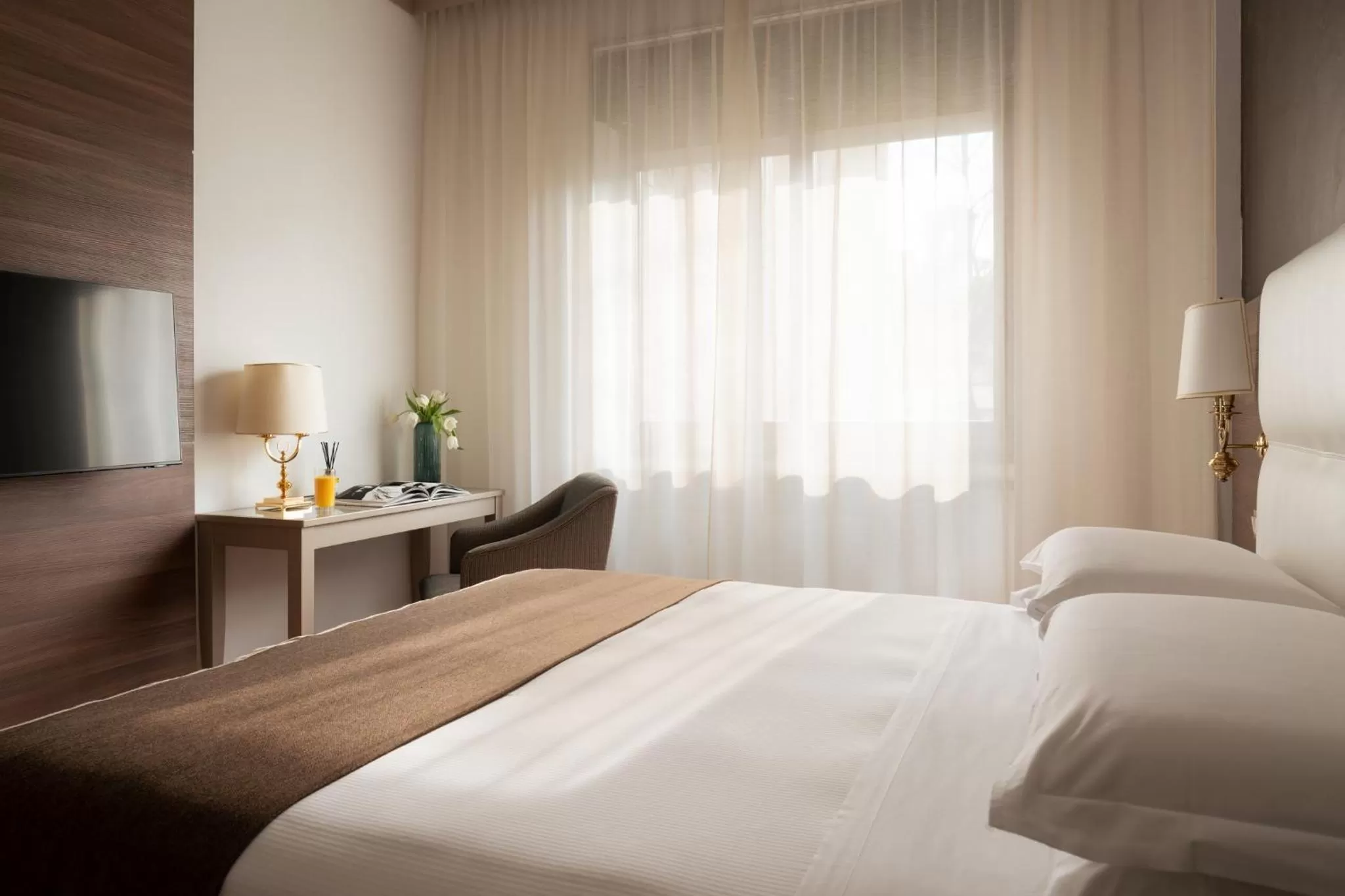 View (from property/room), Bed in Palazzo Porta Romana Hotel