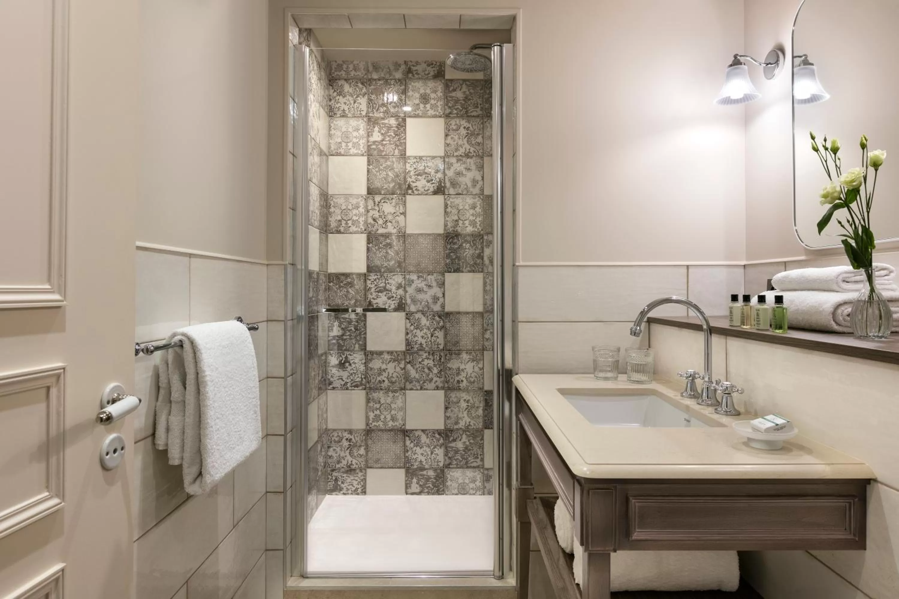 Bathroom in Royal Madeleine Hotel & Spa