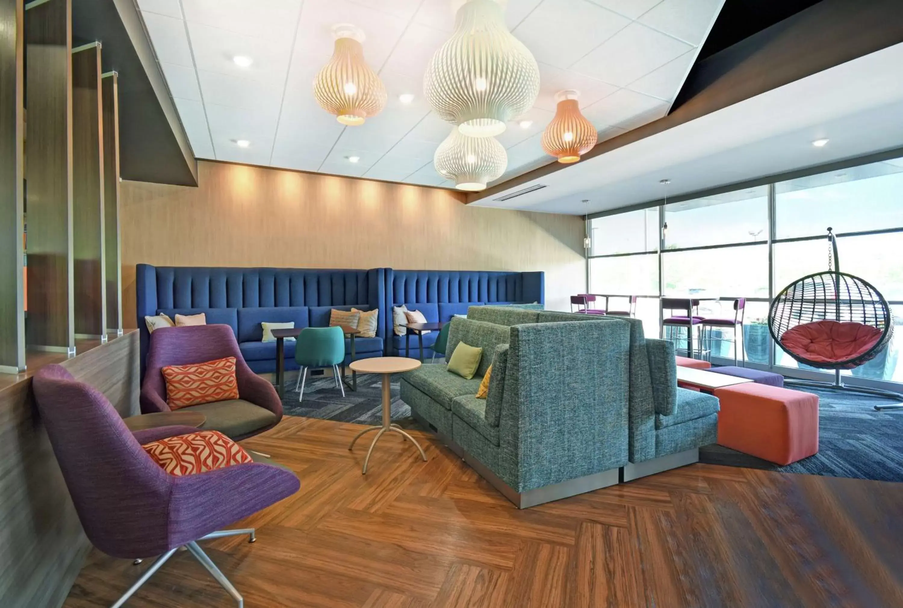 Lobby or reception, Seating Area in Tru By Hilton Grand Rapids Airport