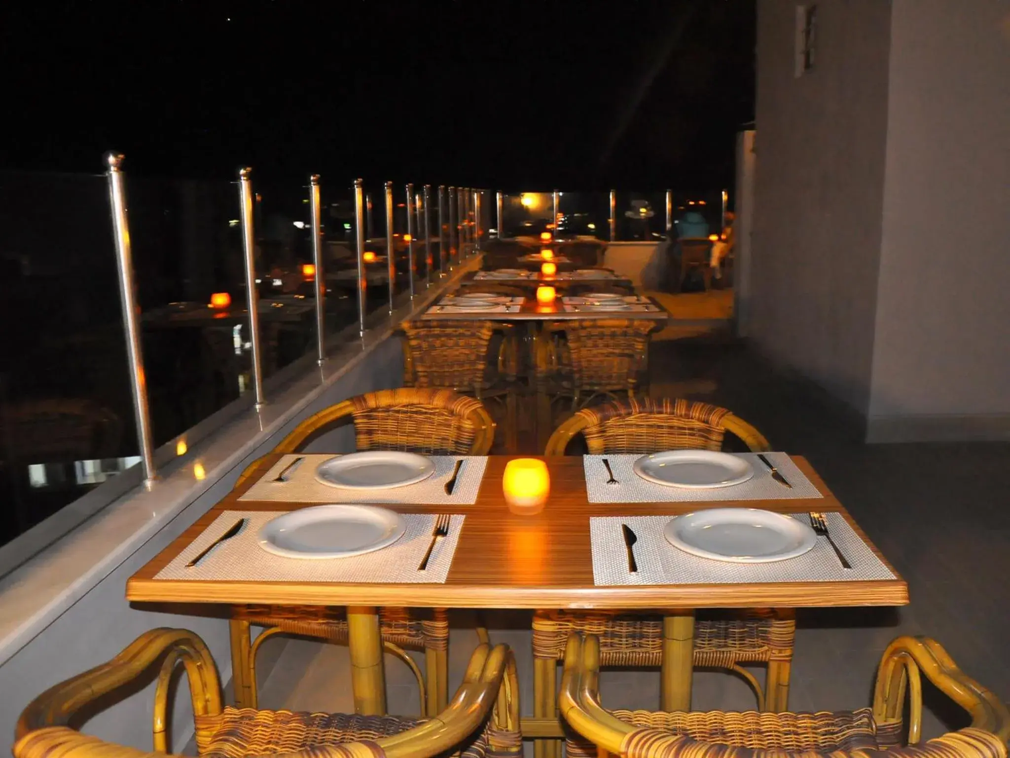 Restaurant/places to eat in Divani Ali Hotel