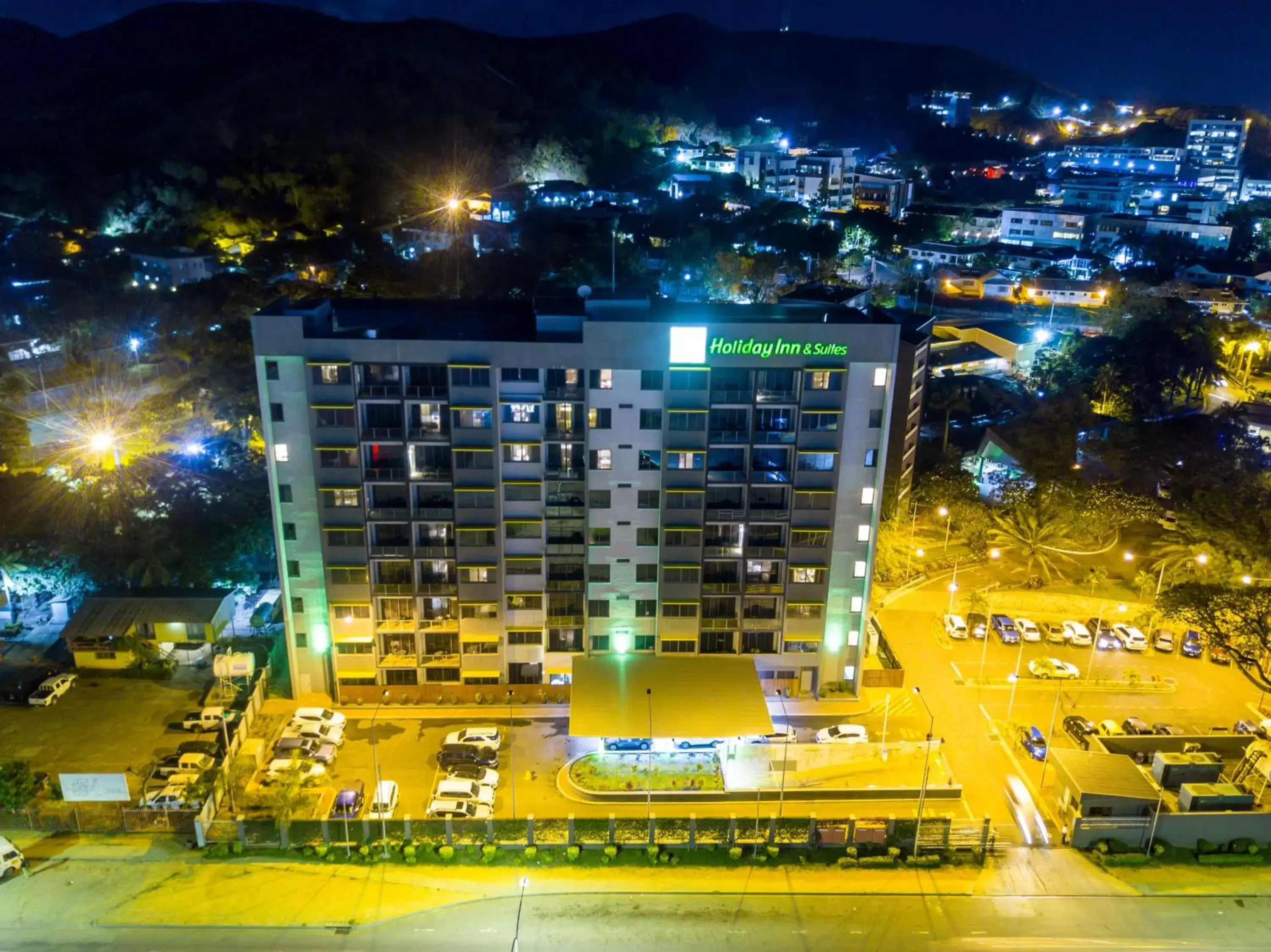 Property building, Bird's-eye View in Holiday Inn & Suites Port Moresby, an IHG Hotel