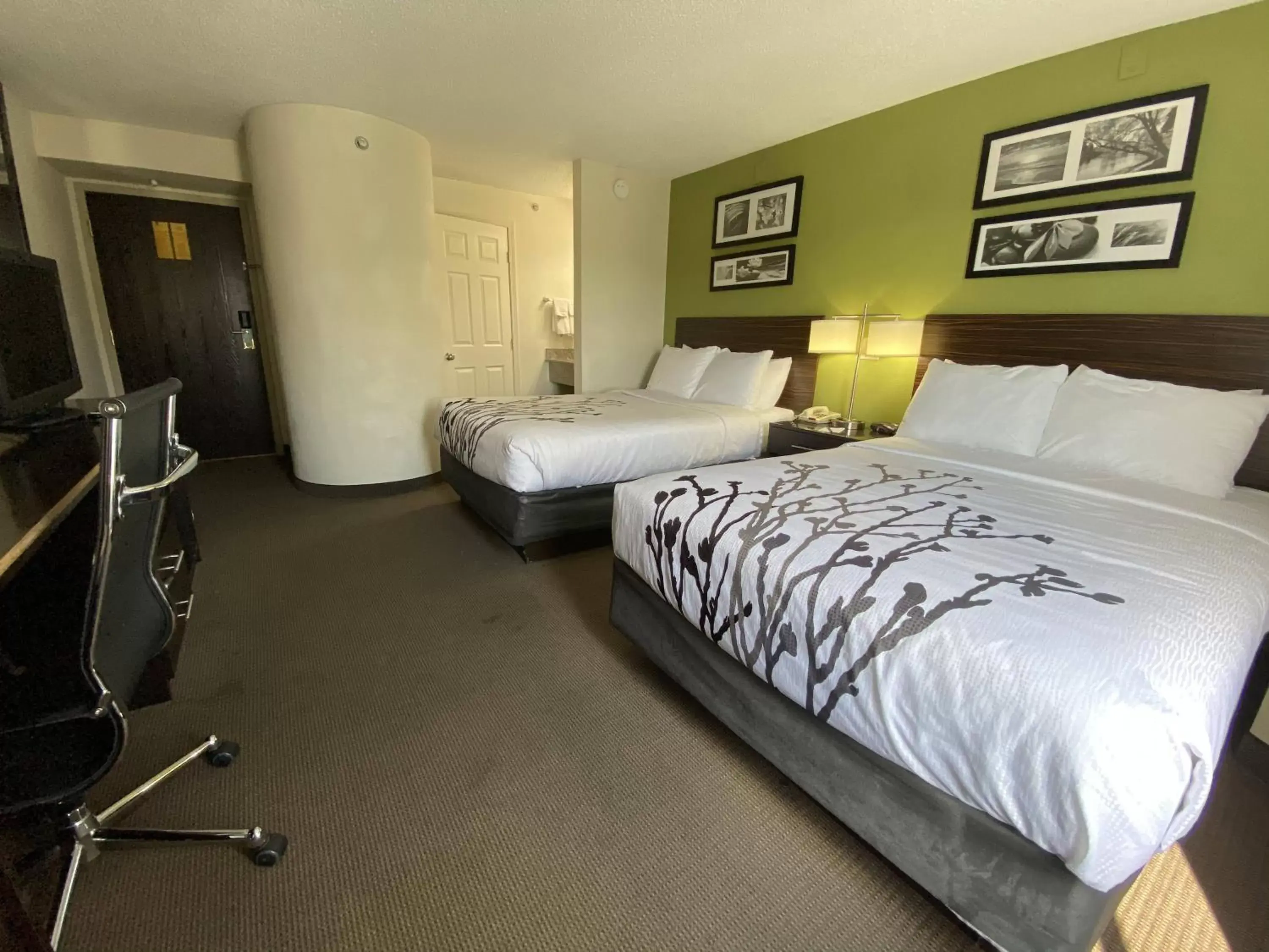 Bed in Sleep Inn Atlanta Airport Bed in Sleep Inn Atlanta Airport