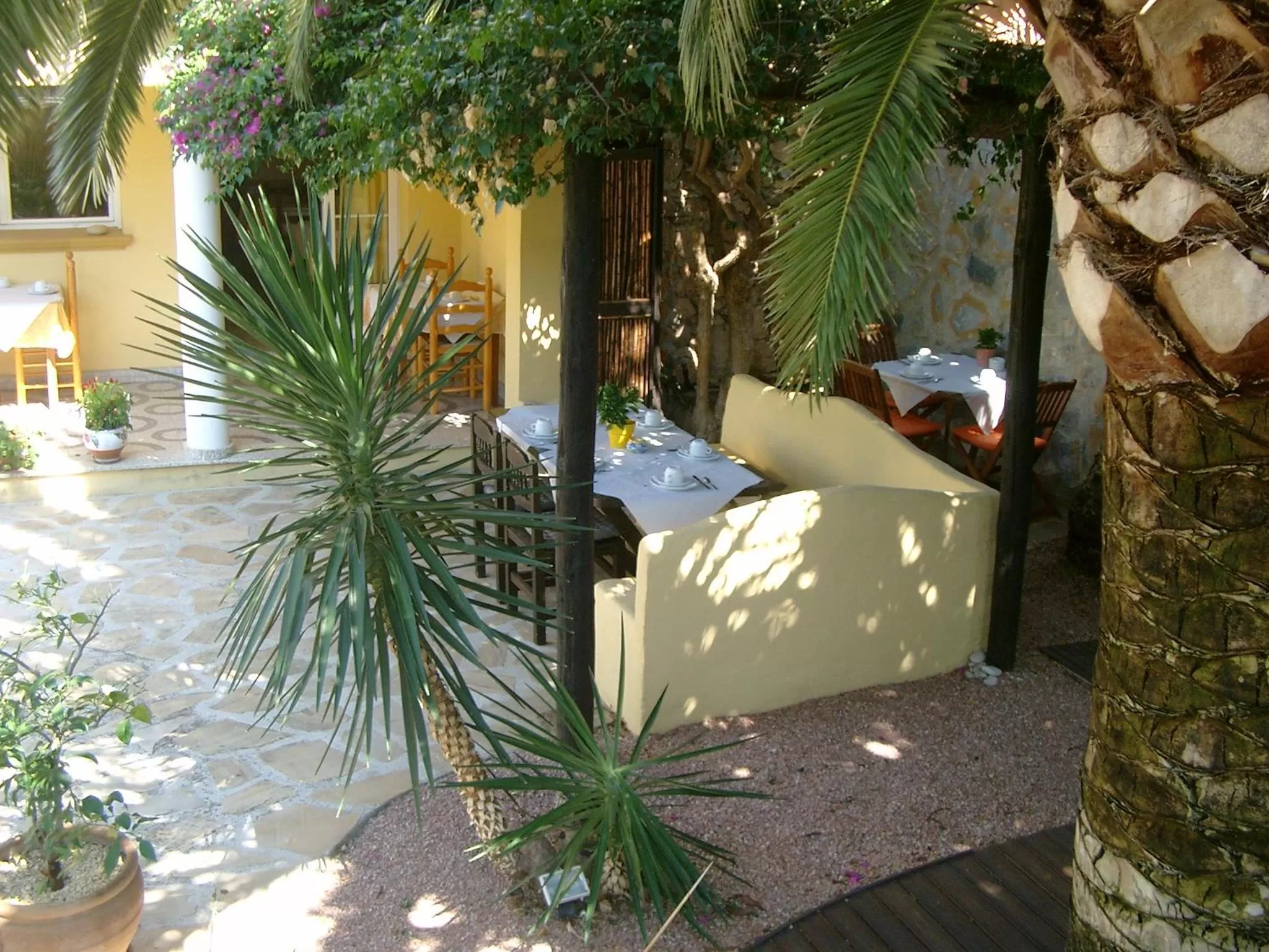 Buffet breakfast in Hotel Montemar