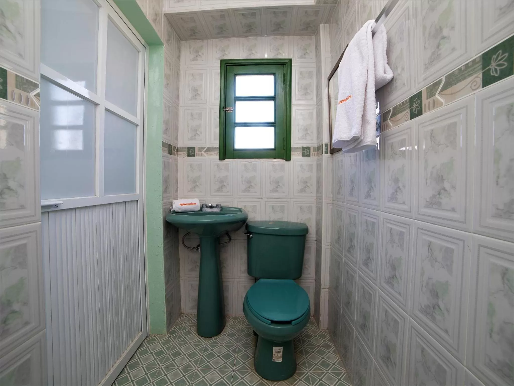 Toilet in María Bonita by Rotamundos