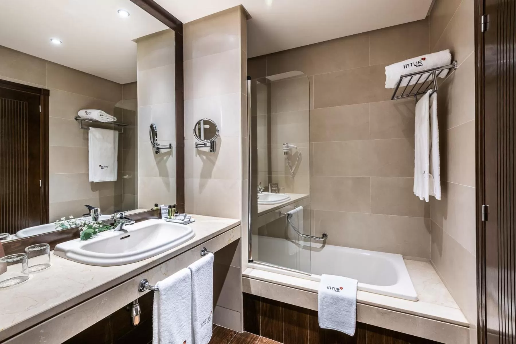 Bathroom in Intur Alcazar de San Juan