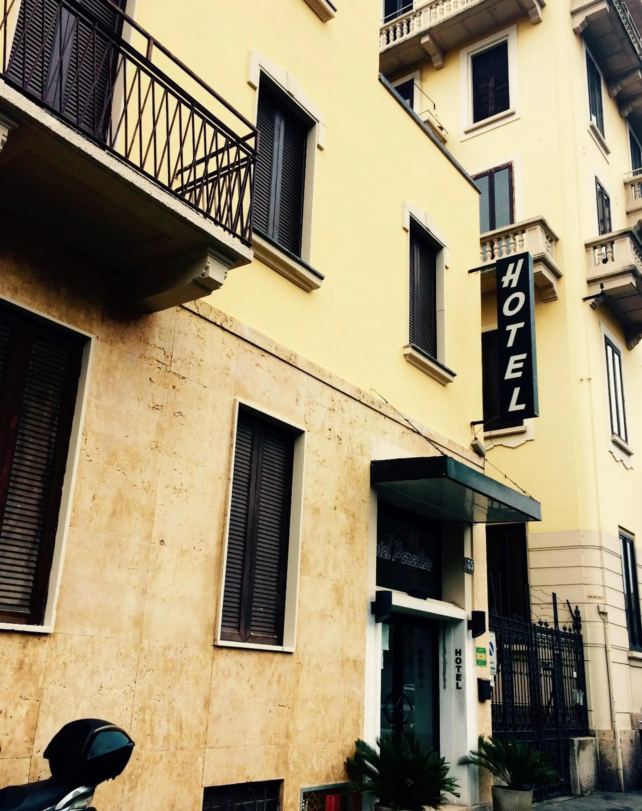 Facade/entrance in Hotel Paradiso Facade/entrance in Hotel Paradiso