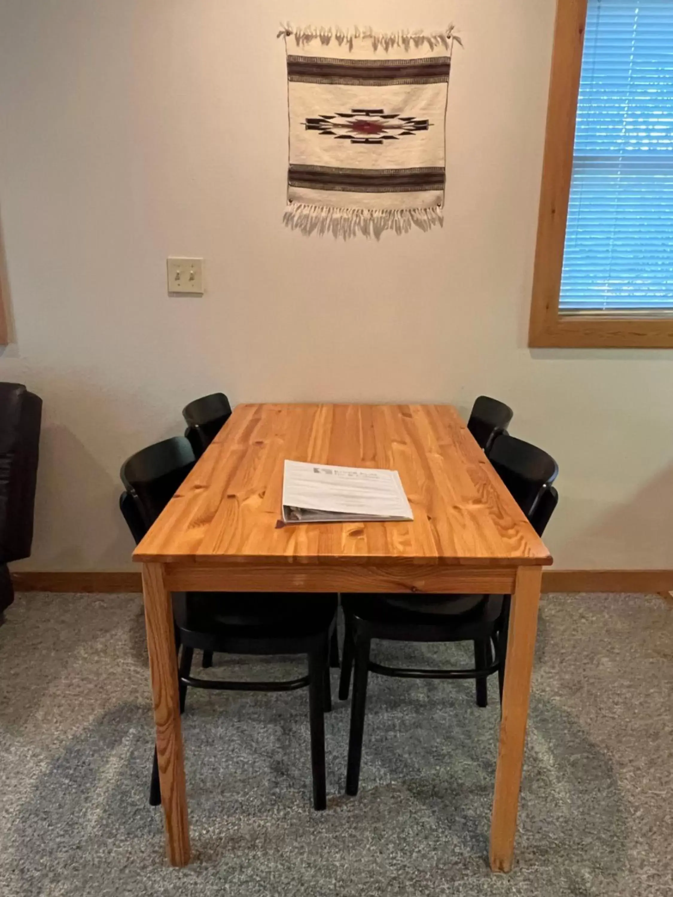 Dining Area in River Run Inn