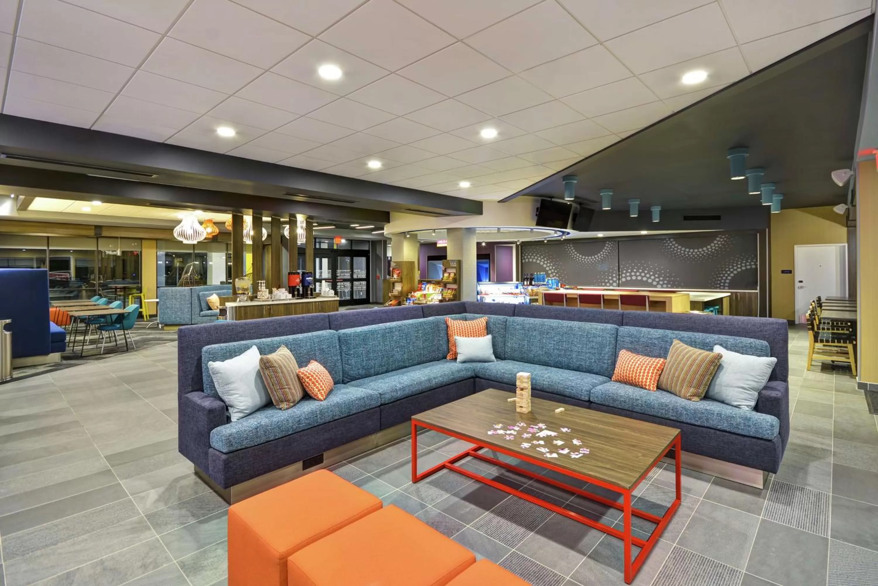 Lobby or reception in Tru By Hilton Huber Heights Dayton