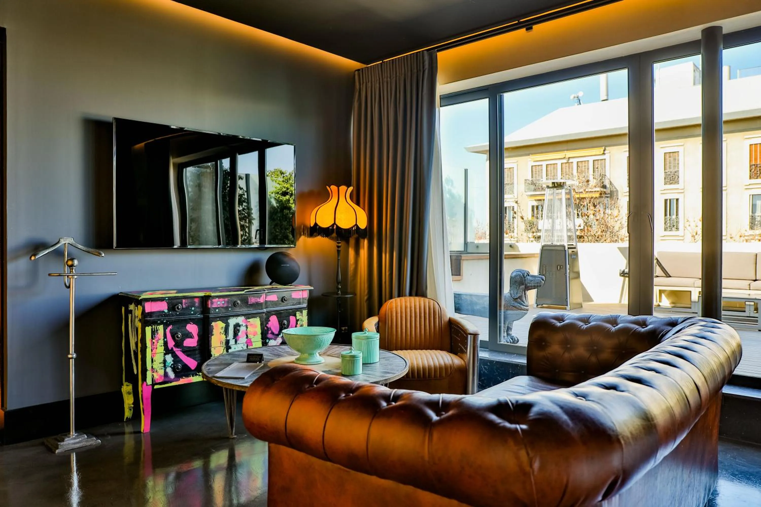 Balcony/Terrace in Hotel Lobby