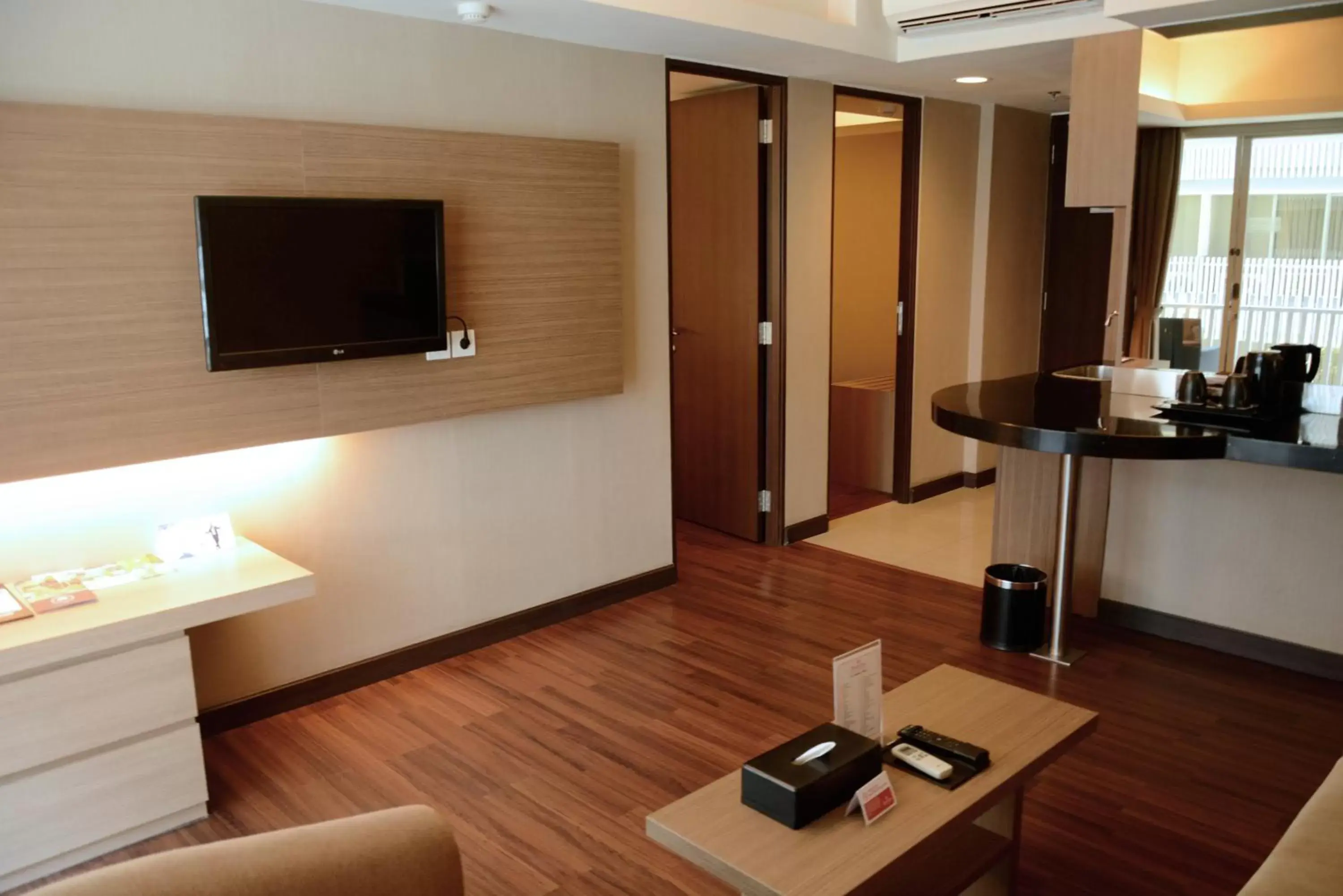 TV/Entertainment Center in Ramada by Wyndham Bali Sunset Road Kuta