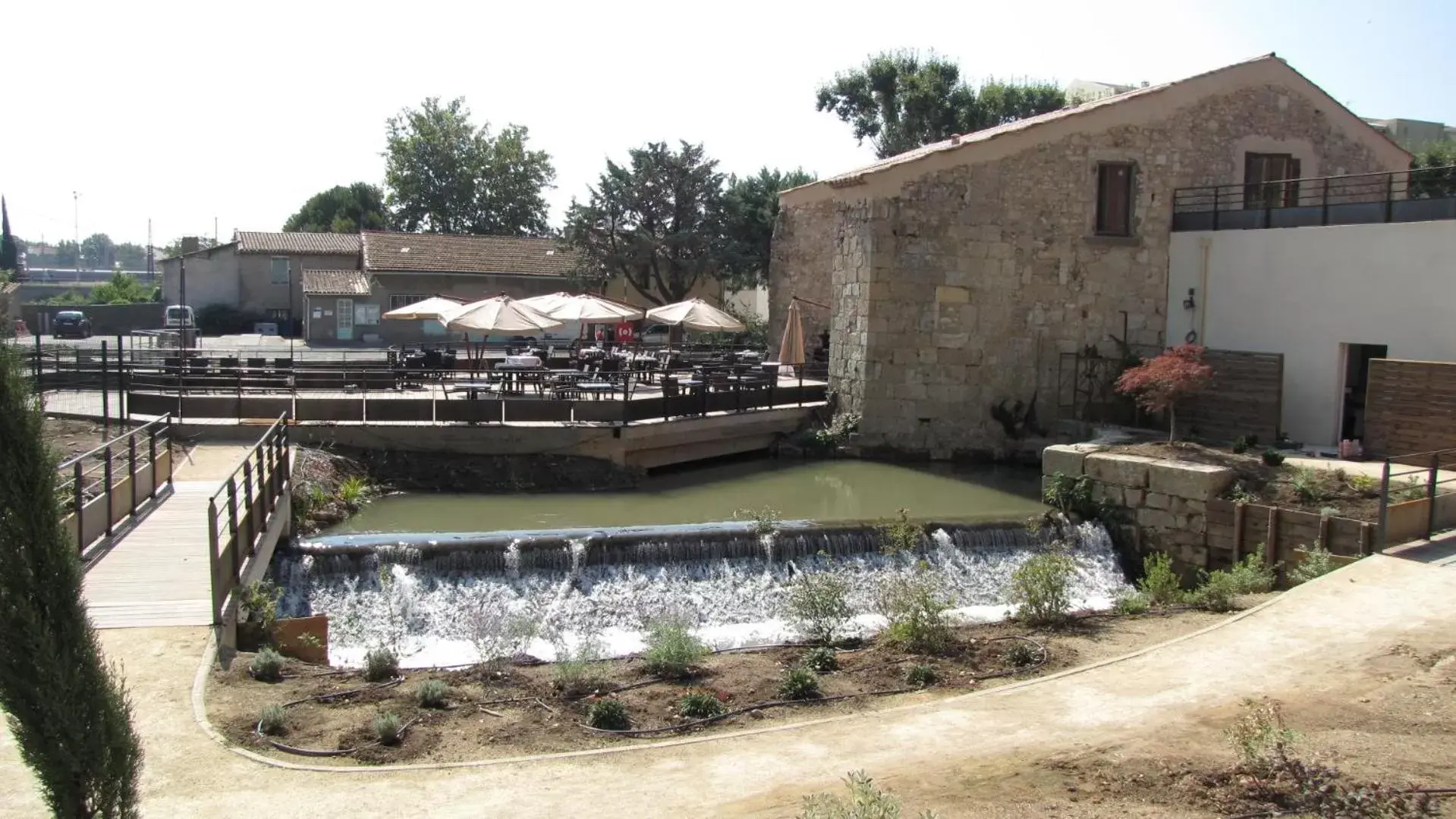 Facade/entrance, Property Building in Ile du Gua Suites