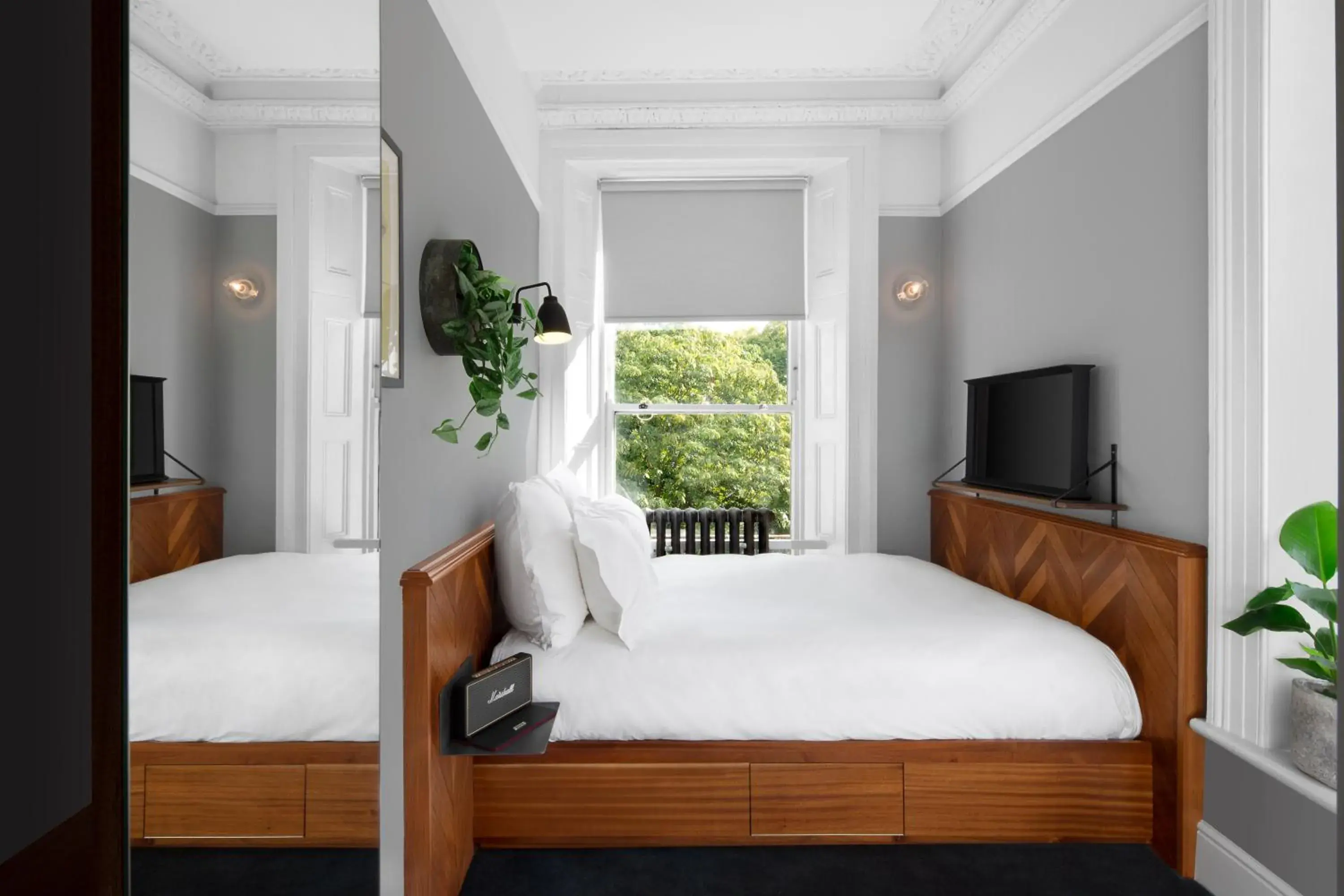 Bed in The Pilgrm Bed in The Pilgrm