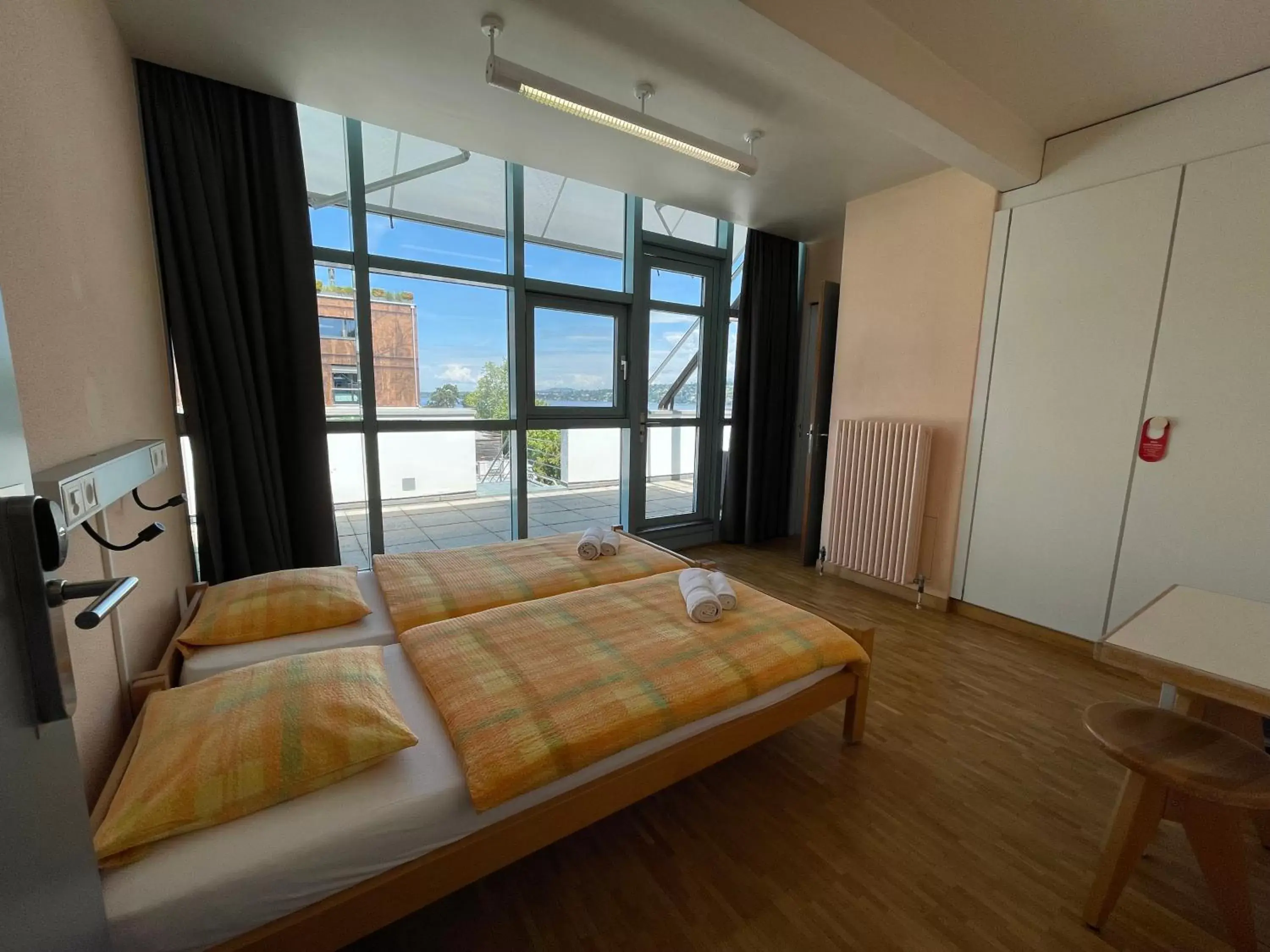 Bedroom in Geneva Hostel