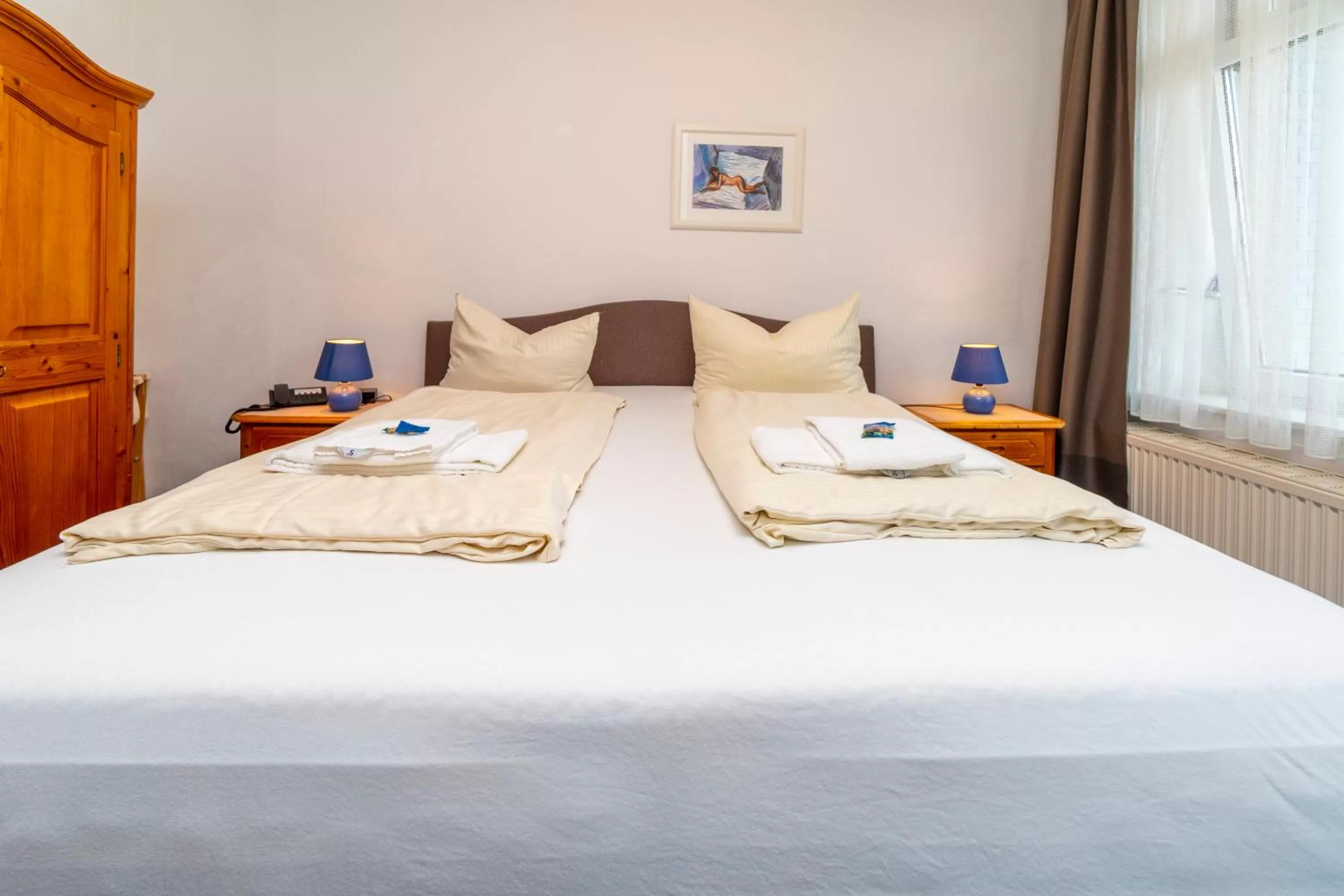 Bed in Hotel Holsteinische Schweiz am Dieksee