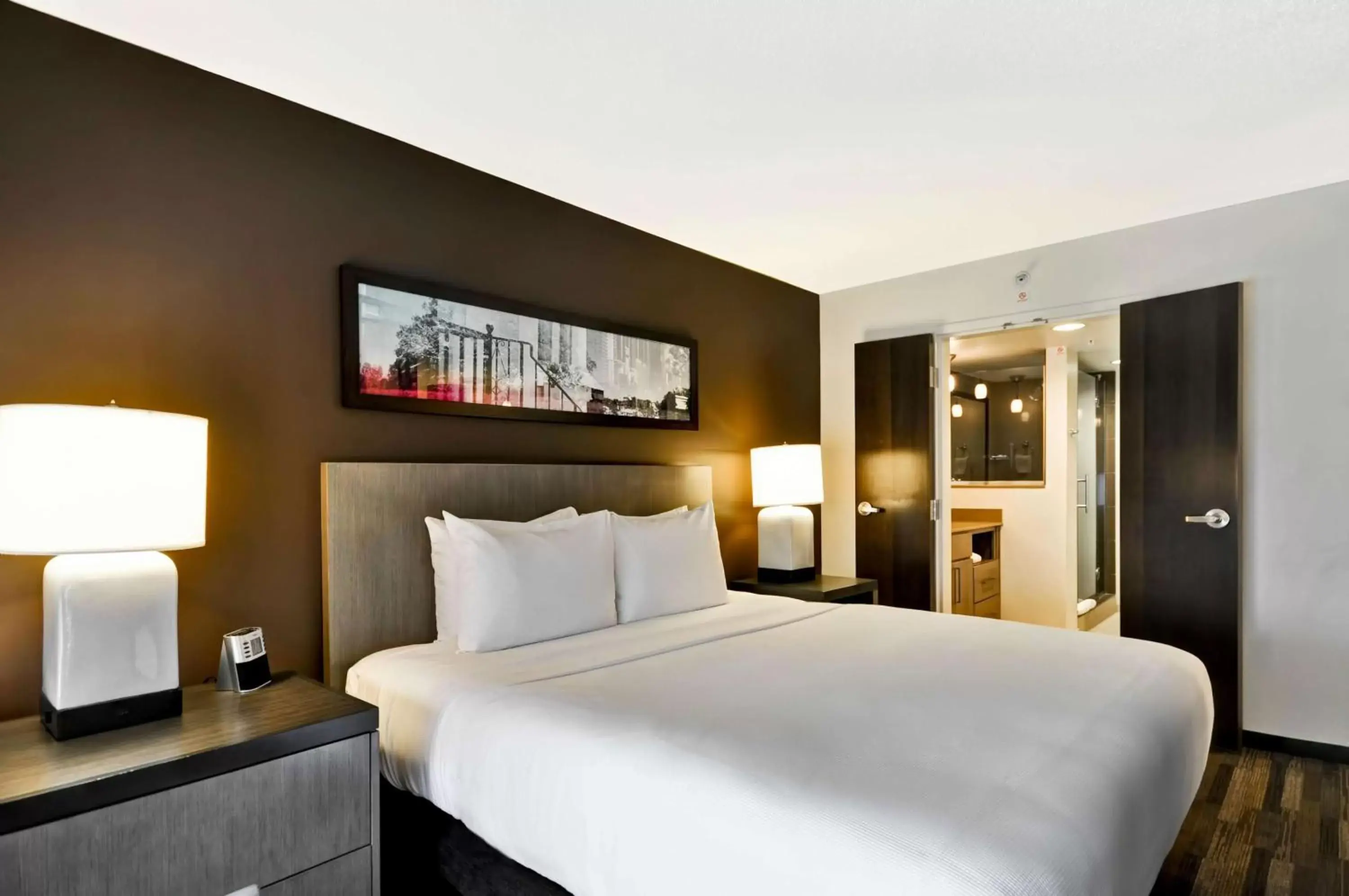 Photo of the whole room, Bed in Hyatt House Atlanta Cobb Galleria