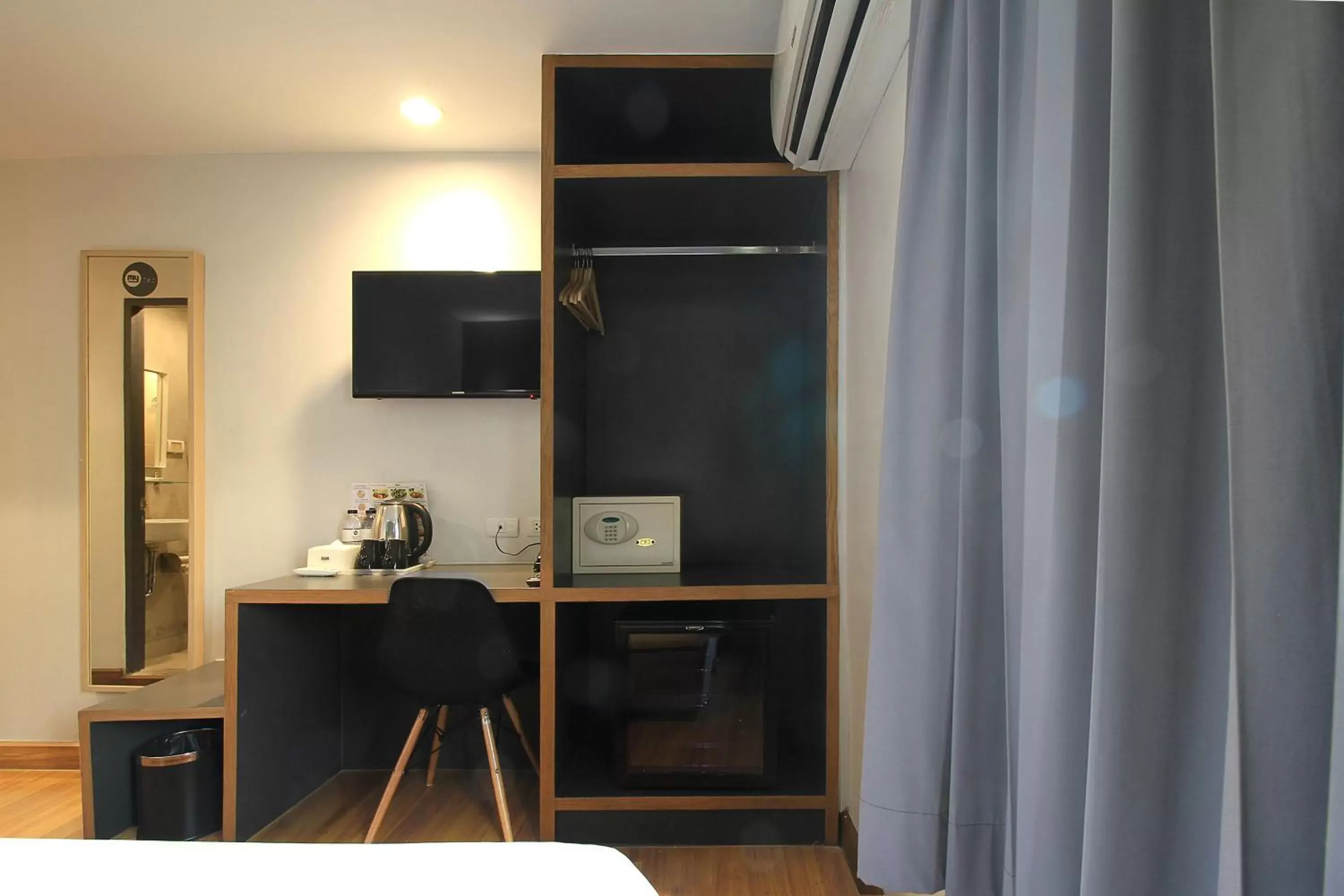 TV and multimedia, TV/Entertainment Center in Mybed Sathorn Hotel