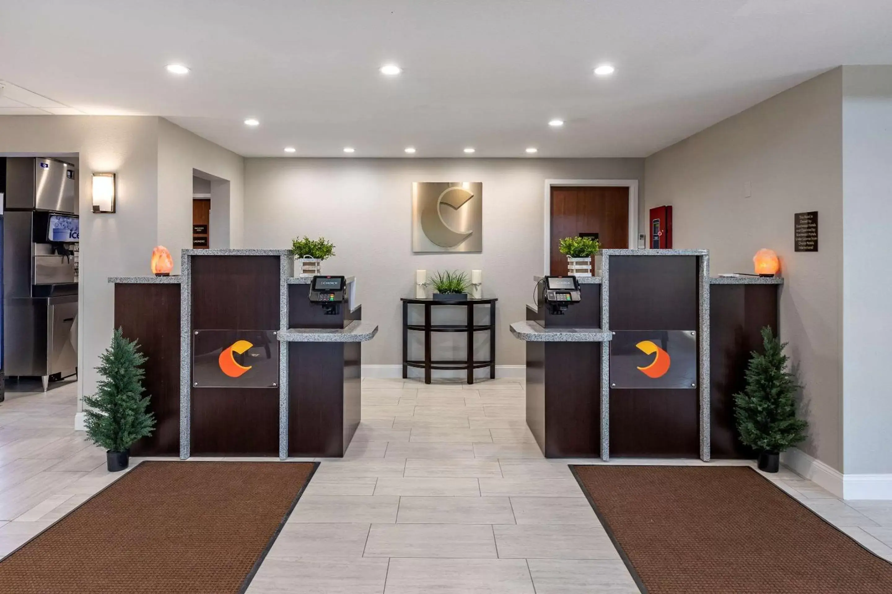 Lobby or reception in Comfort Suites St Louis - Sunset Hills