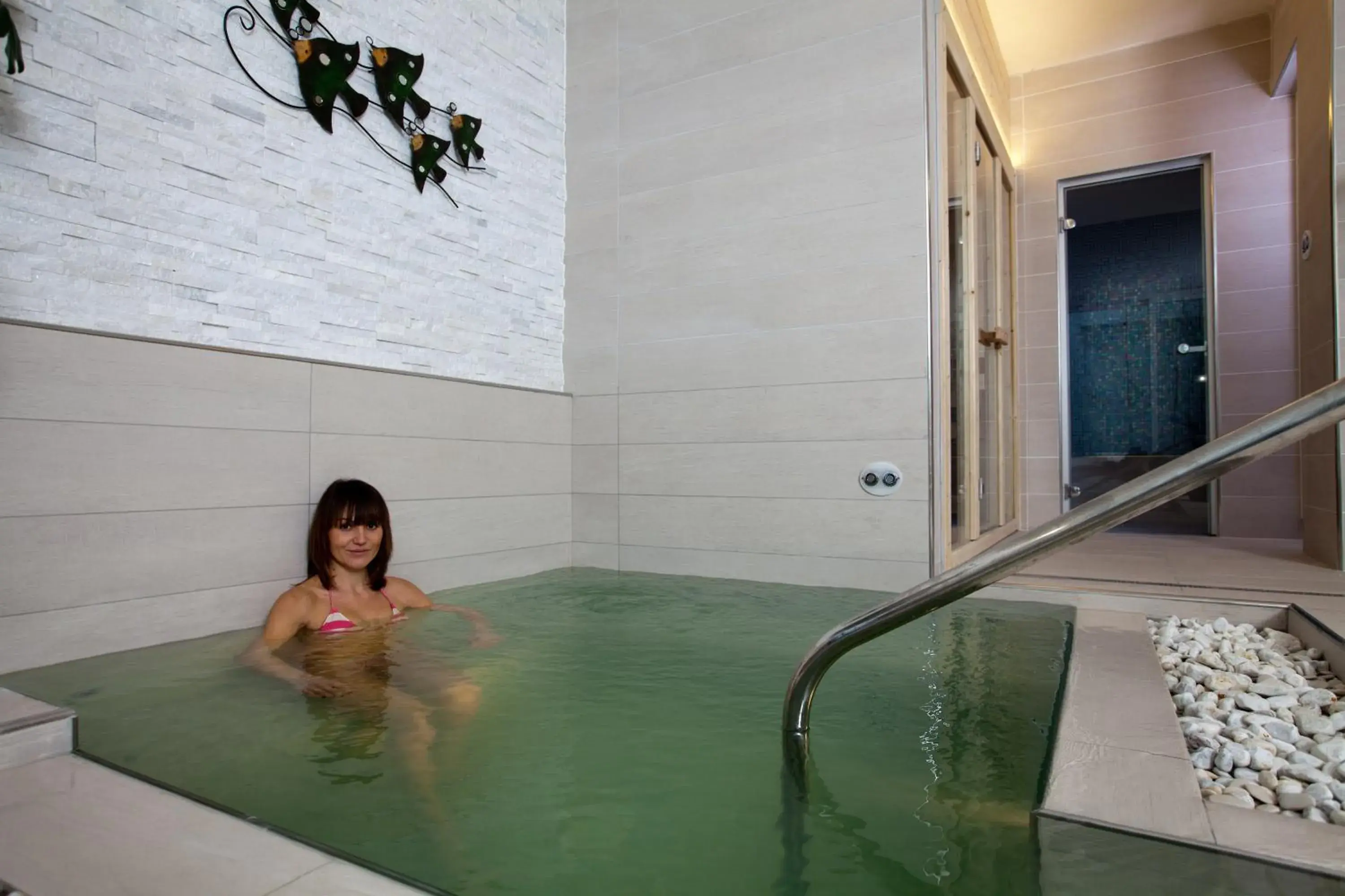 Hot Tub, Swimming Pool in Hotel Residence Villa Del Mare