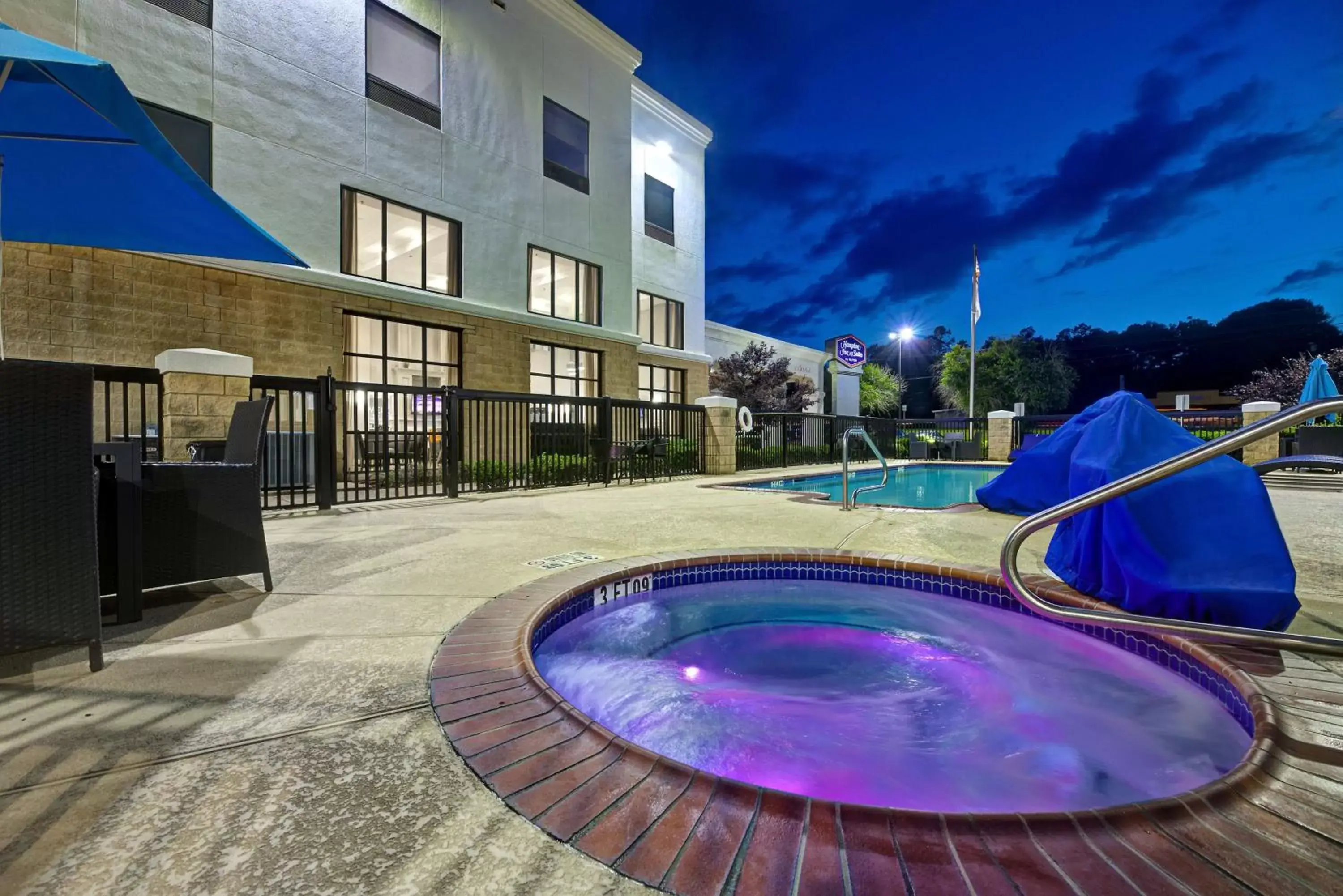 Pool view, Swimming Pool in Hampton Inn & Suites Nacogdoches