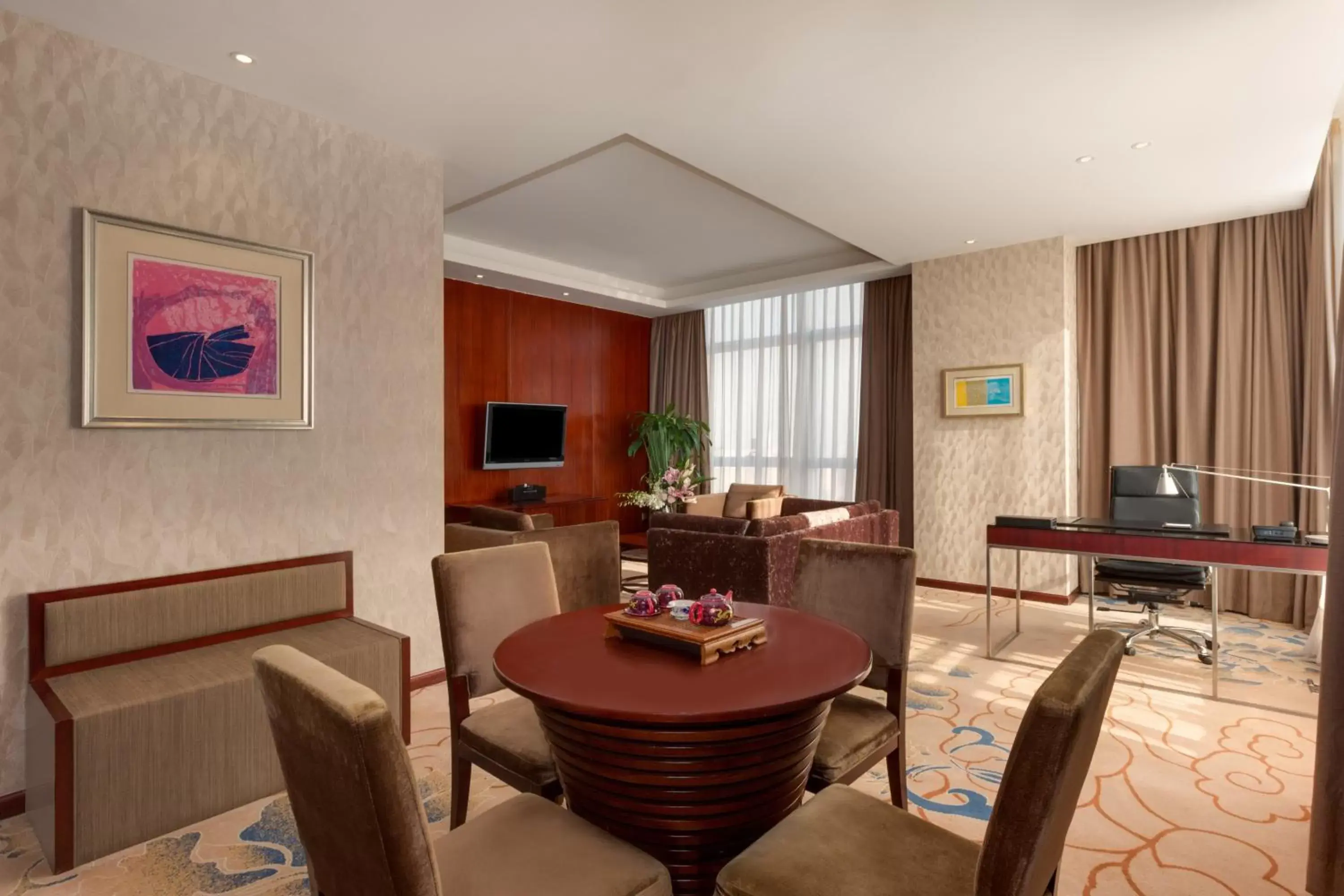 Photo of the whole room, Dining Area in Crowne Plaza Beijing Zhongguancun, an IHG Hotel