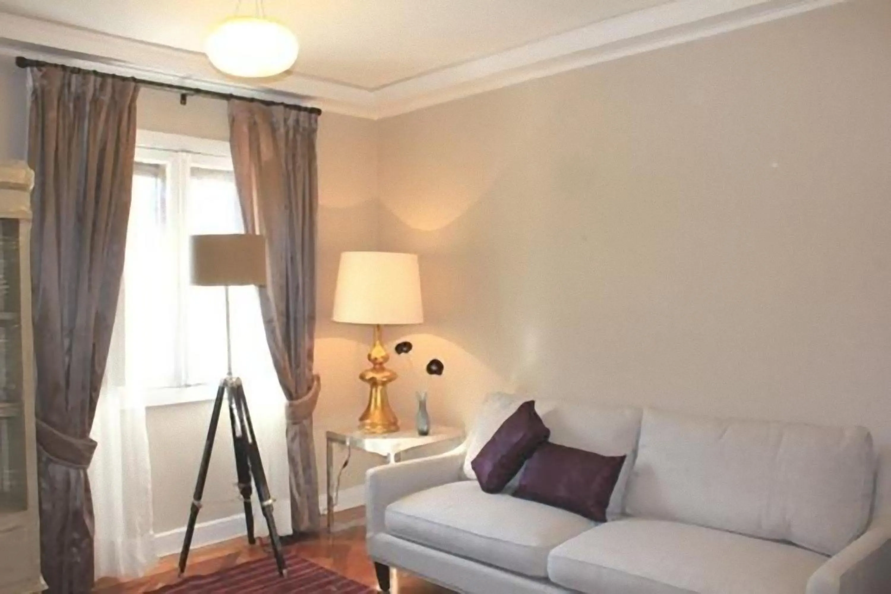 Decorative detail in Mito Casa Hotel