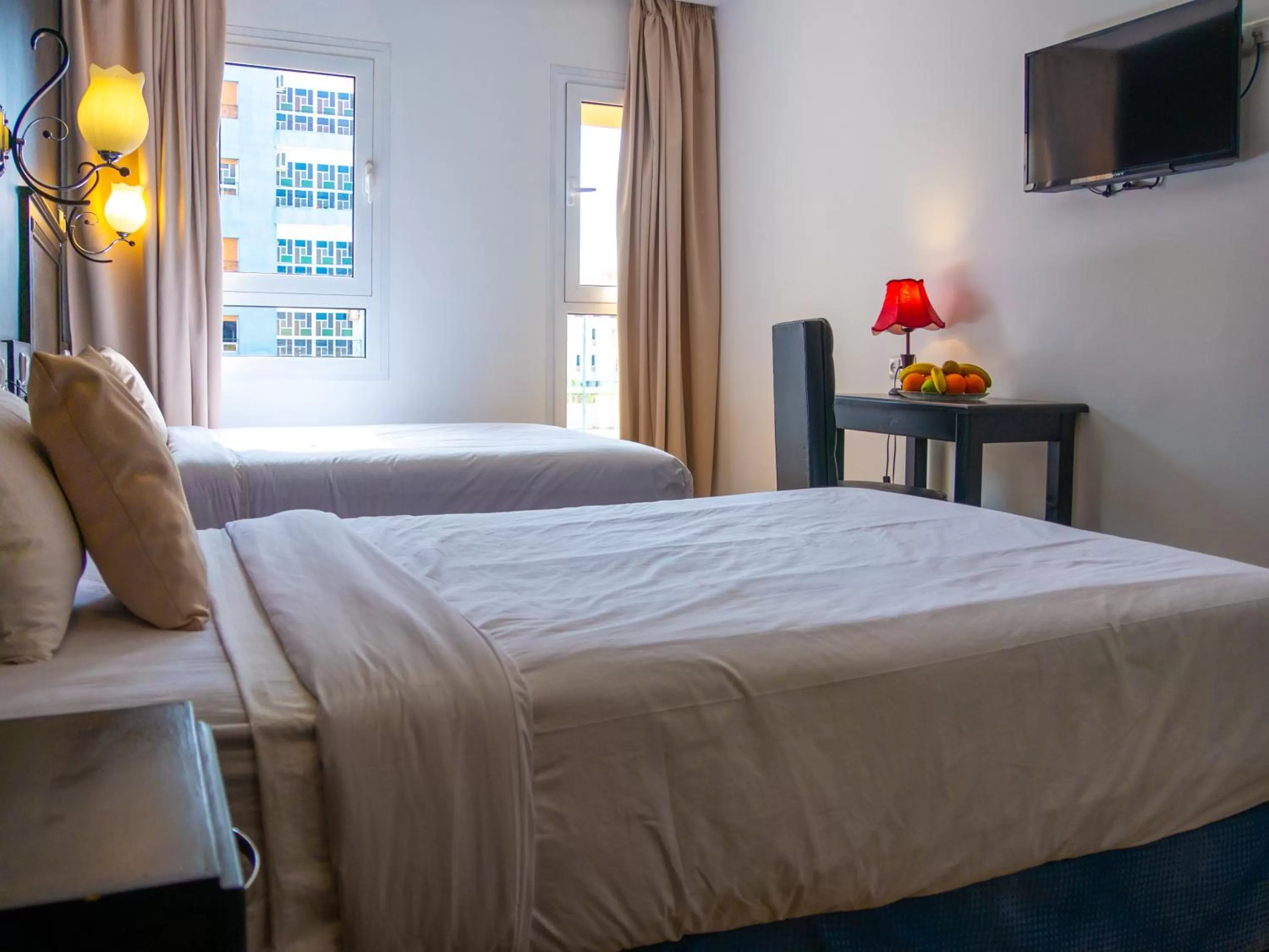 Bed in Hotel L'Aéroport