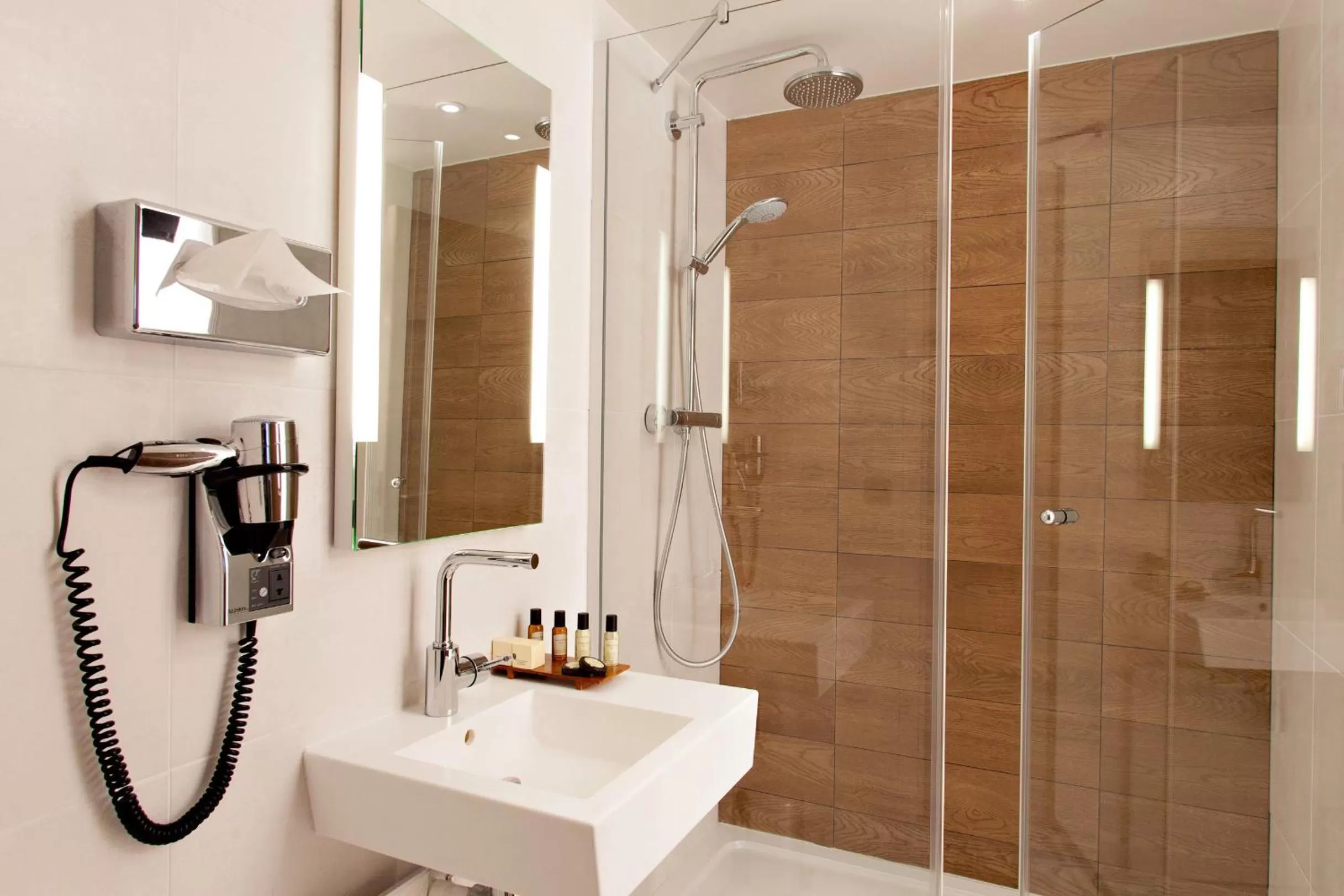 Bathroom in Best Western Plus 61 Paris Nation Hotel