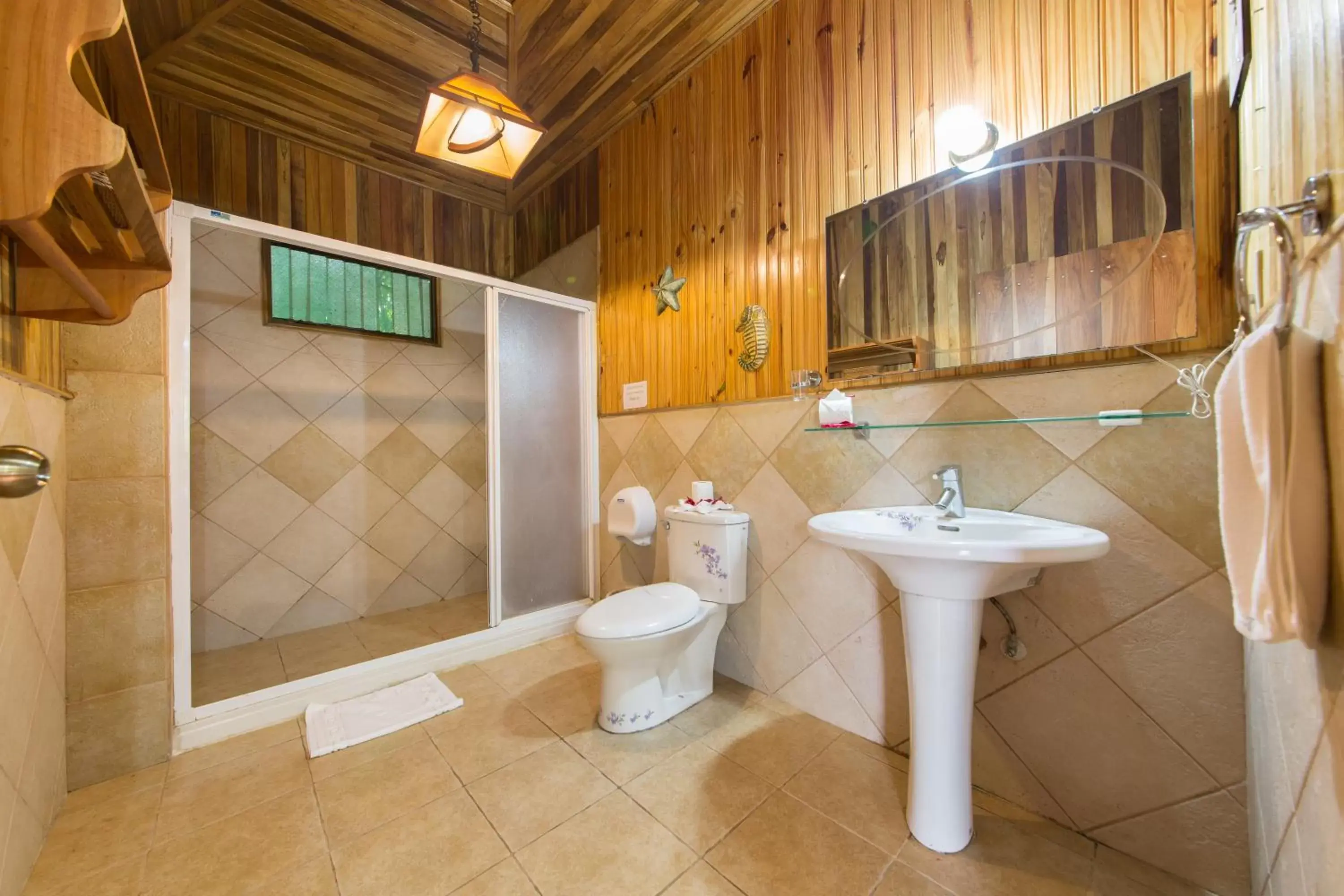 Shower, Bathroom in Hotel Kokoro Mineral Hot Springs