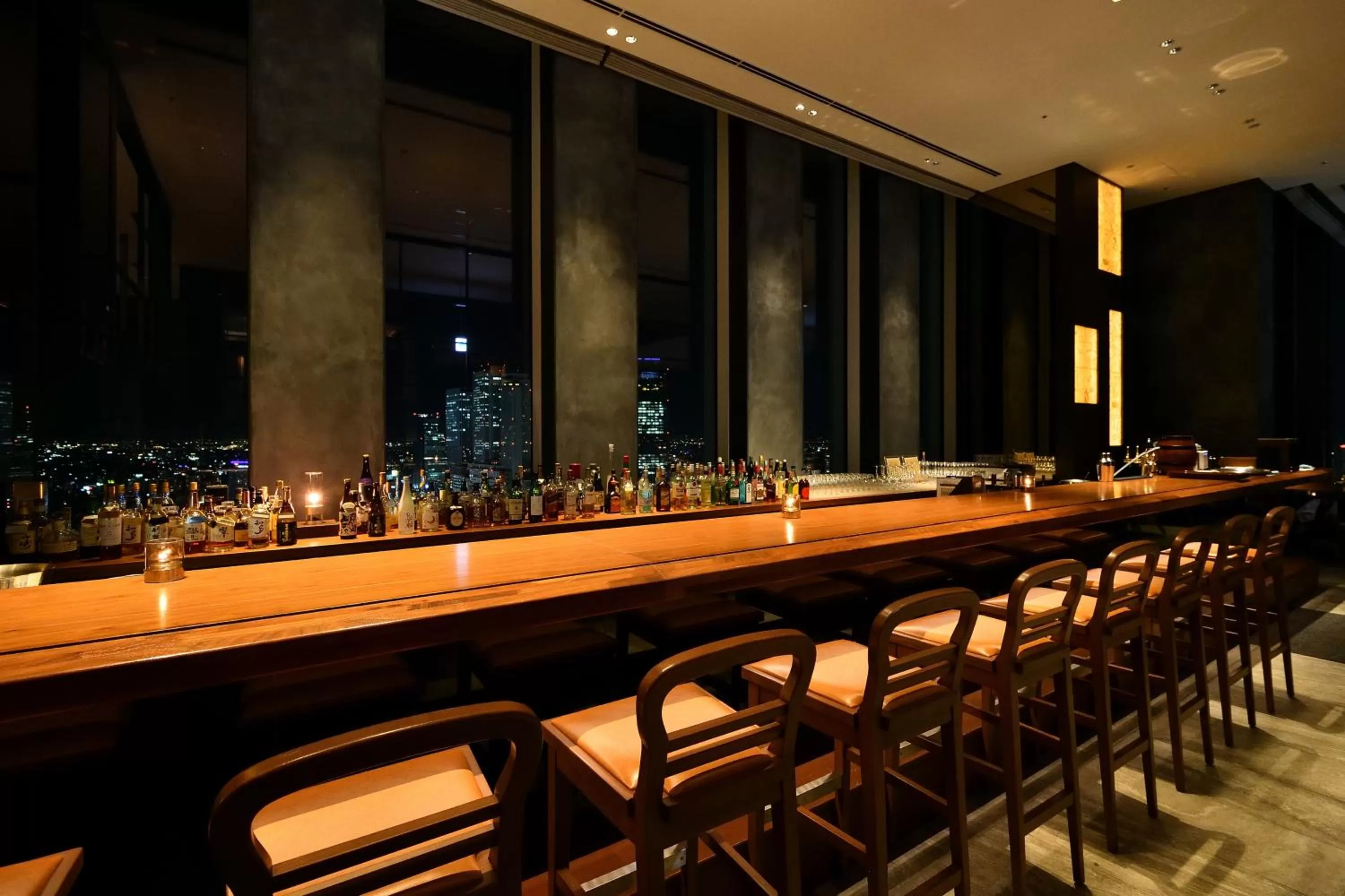 Lounge or bar in Nagoya Prince Hotel Sky Tower