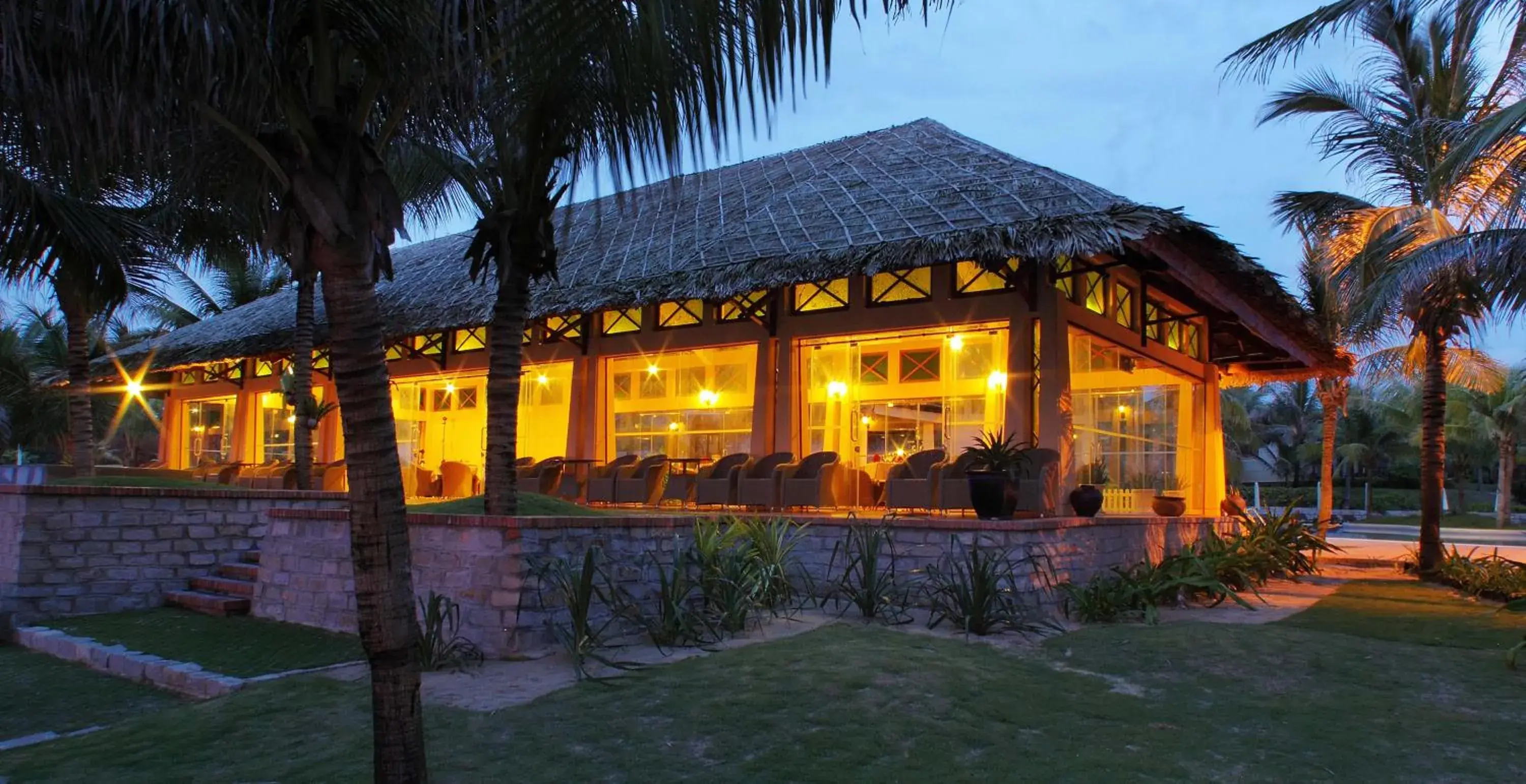 Restaurant/places to eat, Property Building in Pandanus Resort