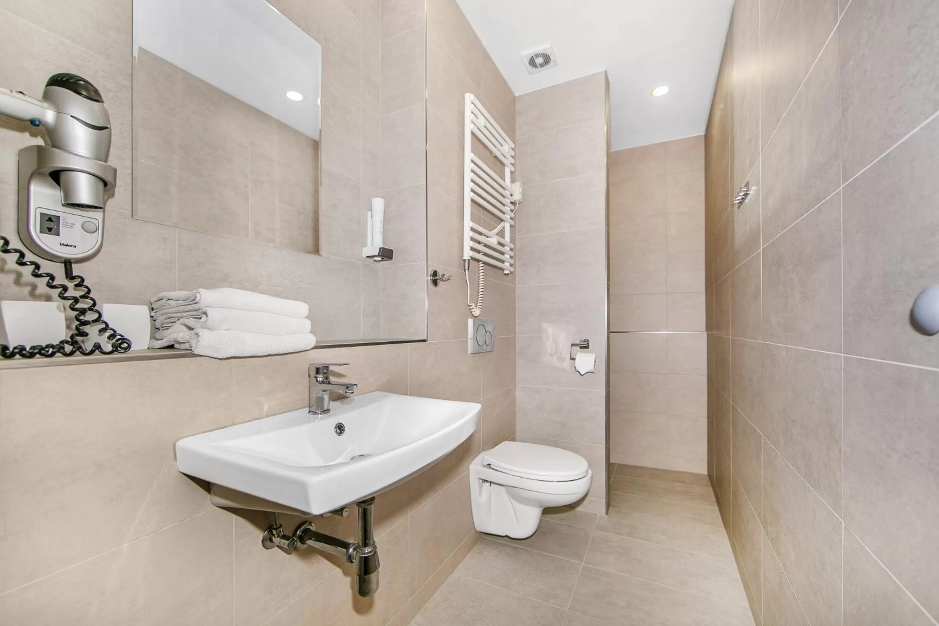 Shower in Hotel Roudna