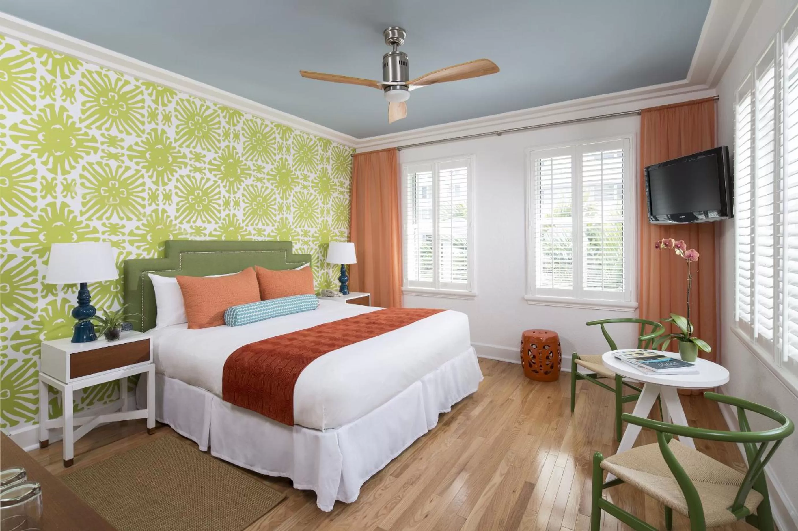 Photo of the whole room, Bed in Circa 39 Miami Beach