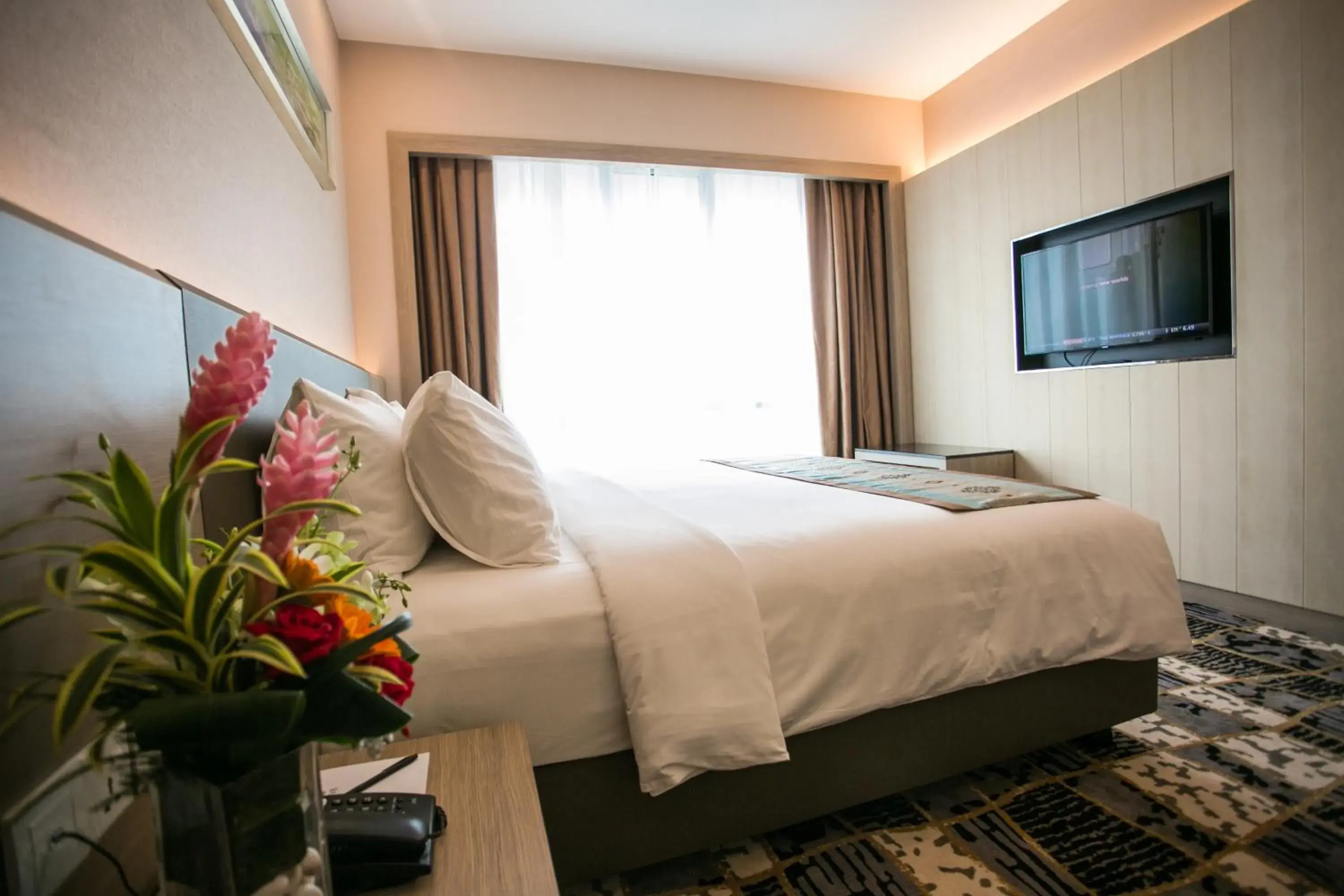 Day, Bed in V8 Hotel Johor Bahru
