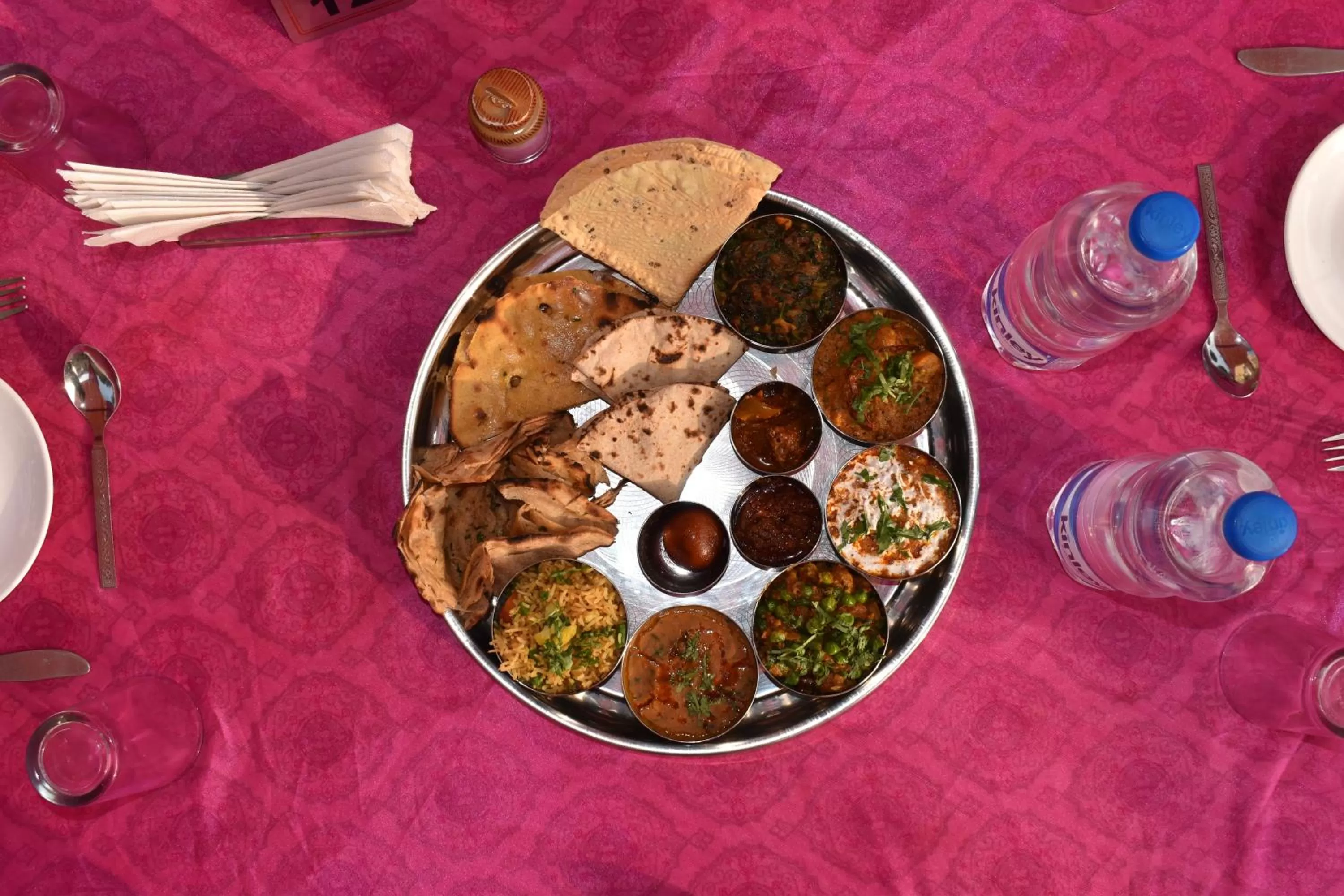 Restaurant/places to eat in Hotel Nawal Sagar Palace - Bundi