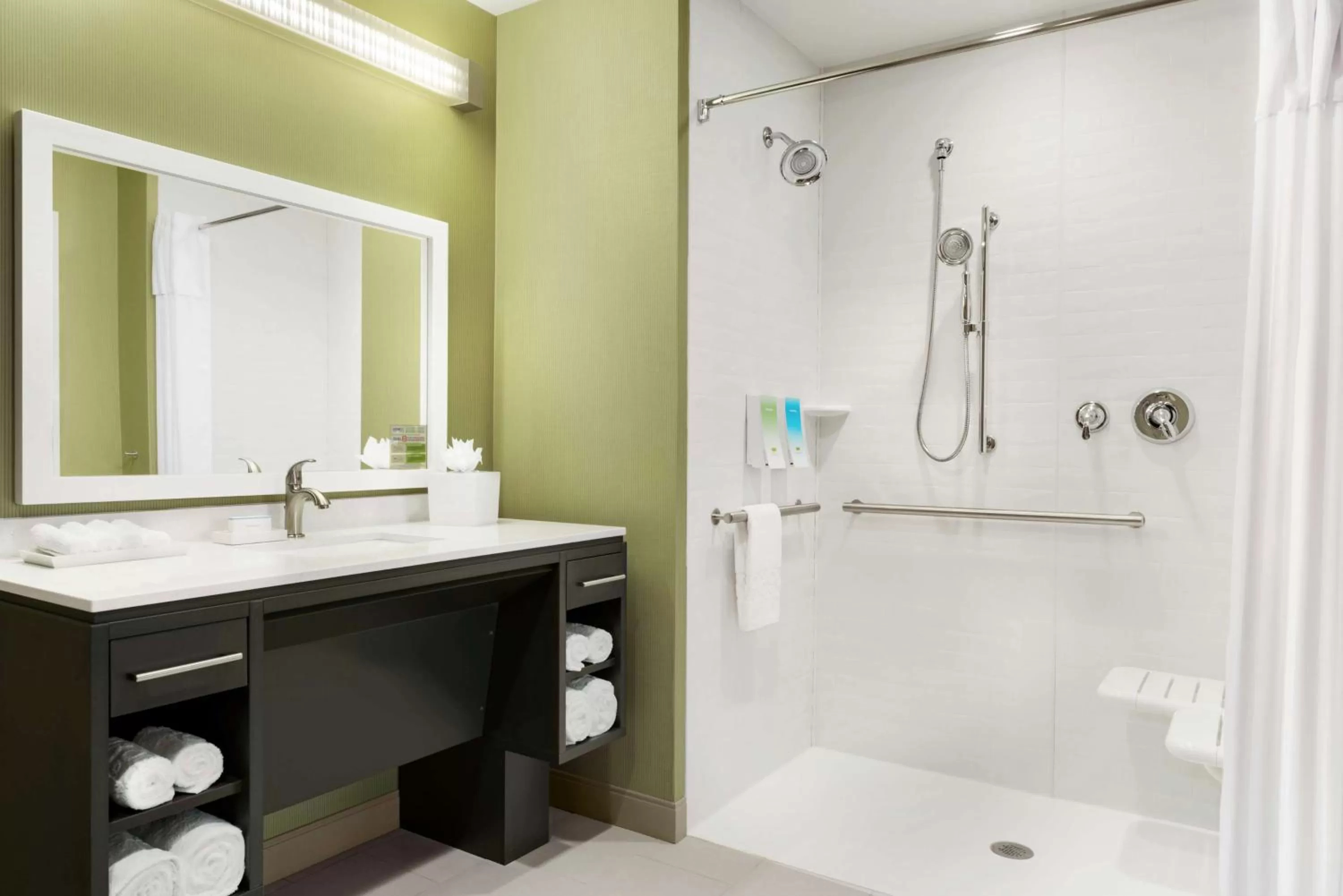 Bathroom in Home2 Suites By Hilton Menomonee Falls Milwaukee