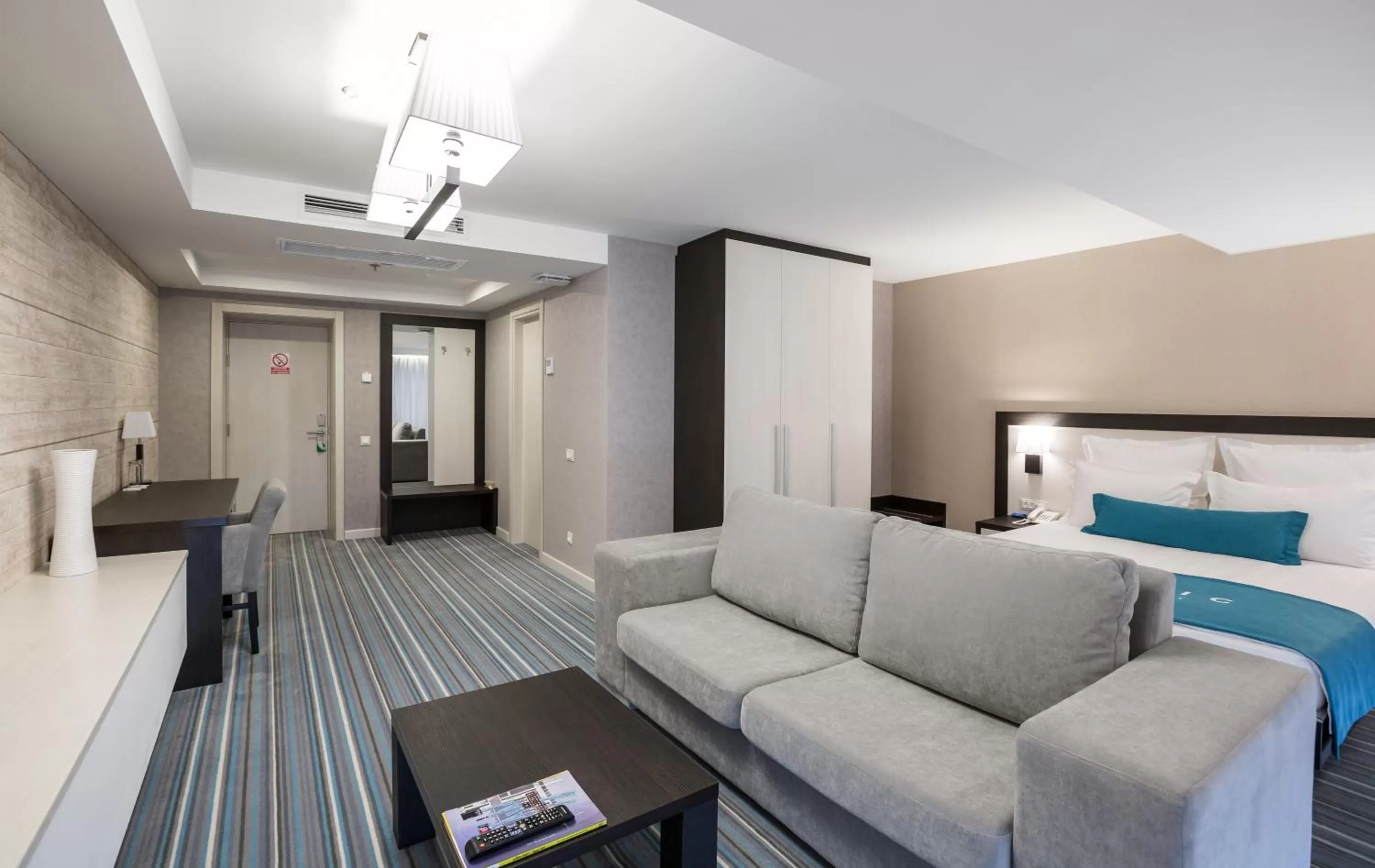 Living room in Atlantic Garden Resort