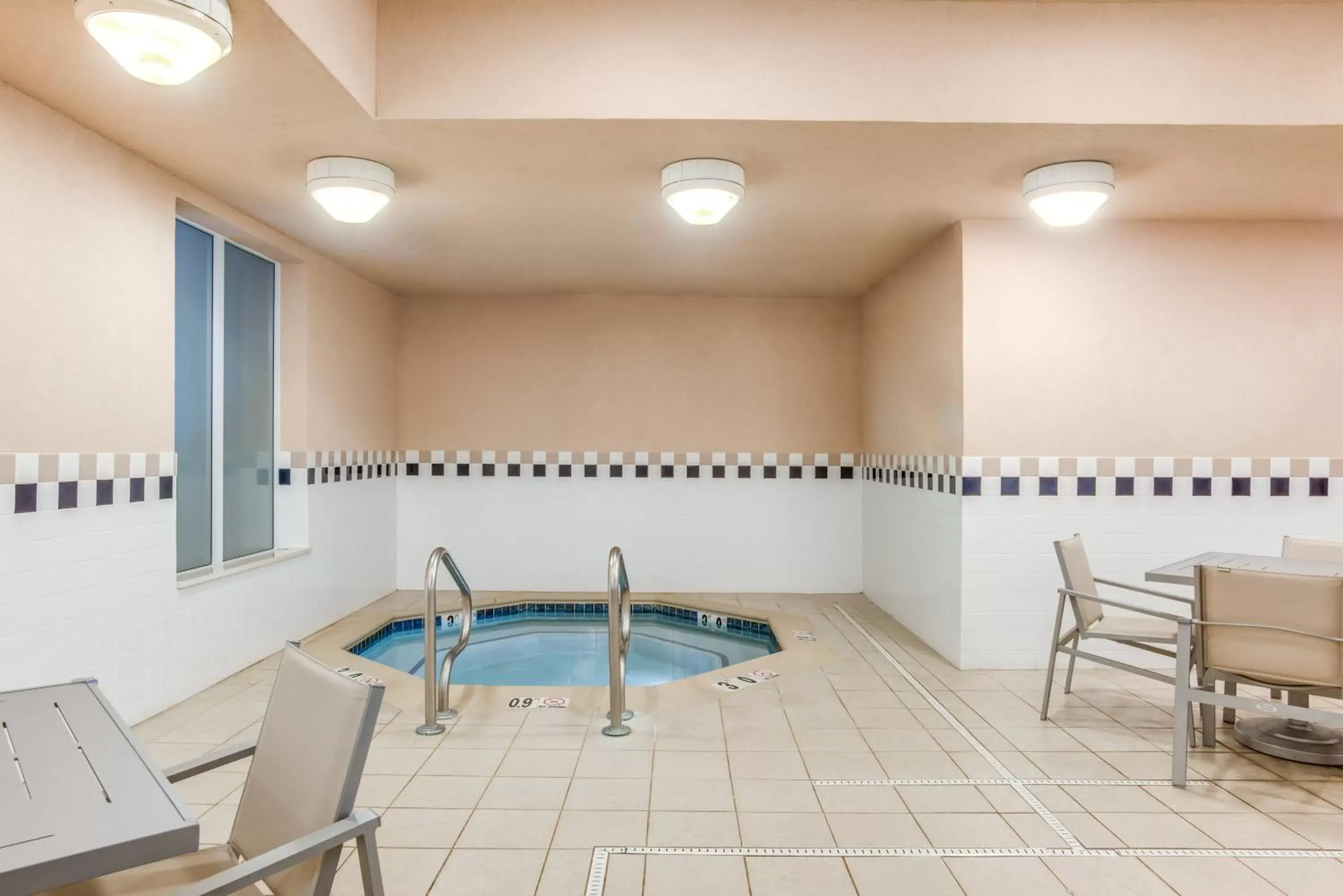 Swimming Pool in Holiday Inn Express Hotel & Suites Bethlehem, an IHG Hotel