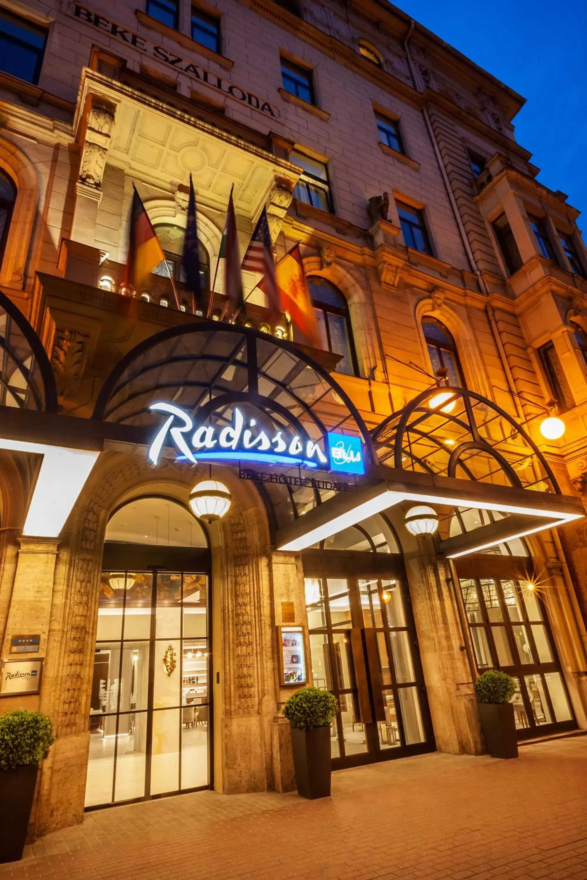 Facade/entrance, Property Building in Radisson Blu Béke Hotel, Budapest