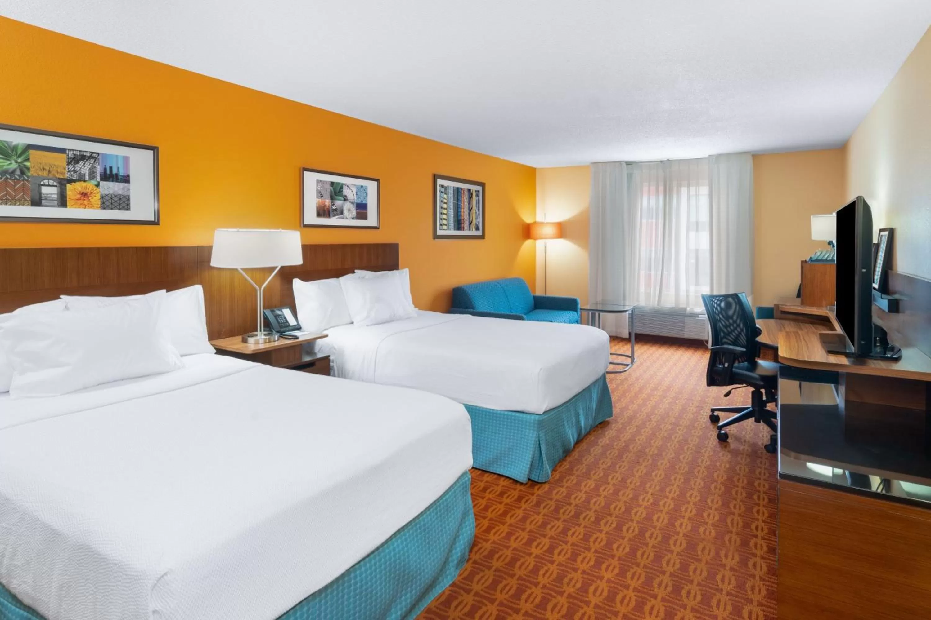 Photo of the whole room, Bed in Fairfield Inn and Suites by Marriott Nashville Smyrna