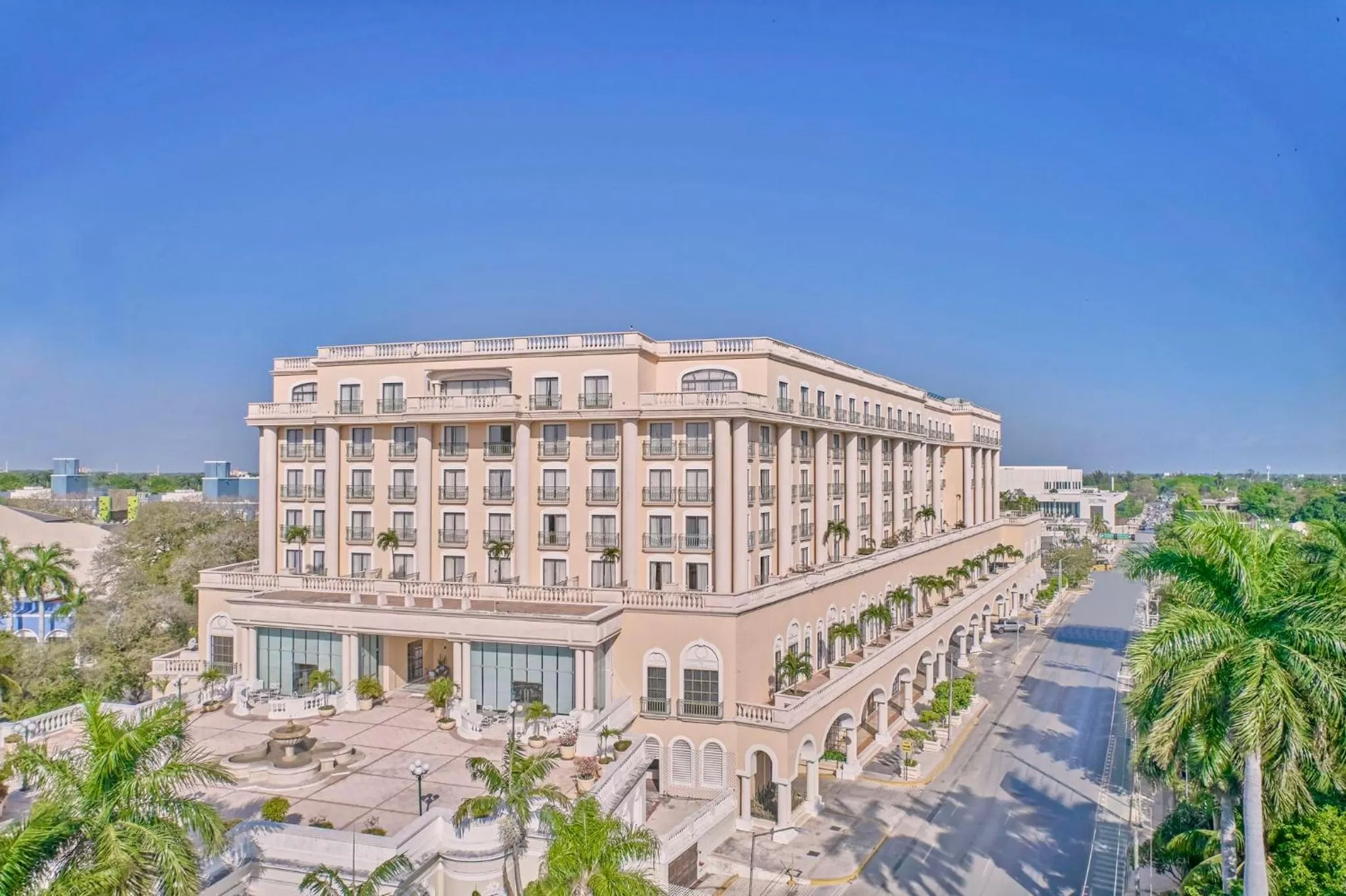 Property building in Fiesta Americana Merida