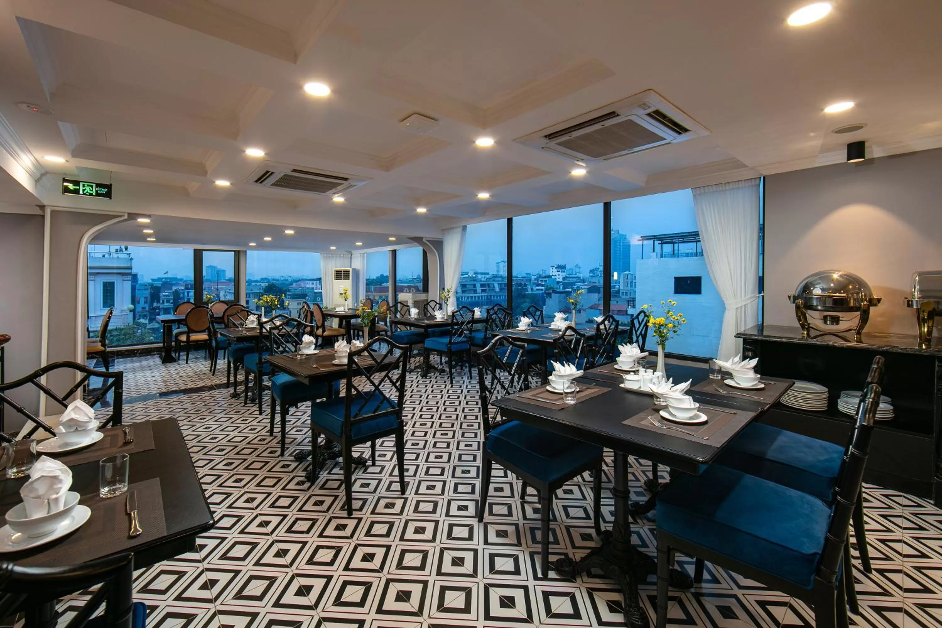 Restaurant/places to eat in Hanoi L'Heritage Hotel & Gym - Spa