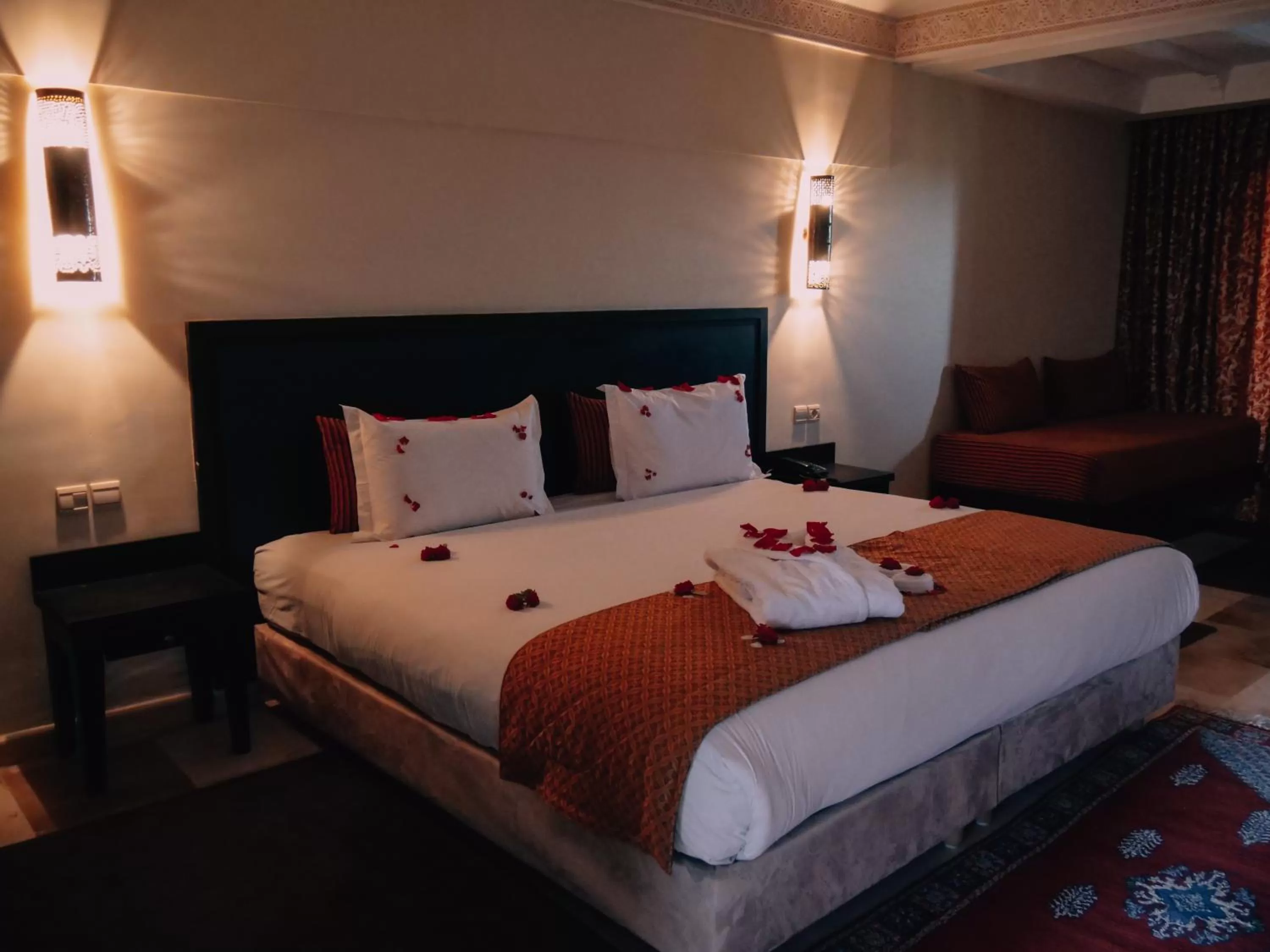 Family, Bed in Club Paradisio