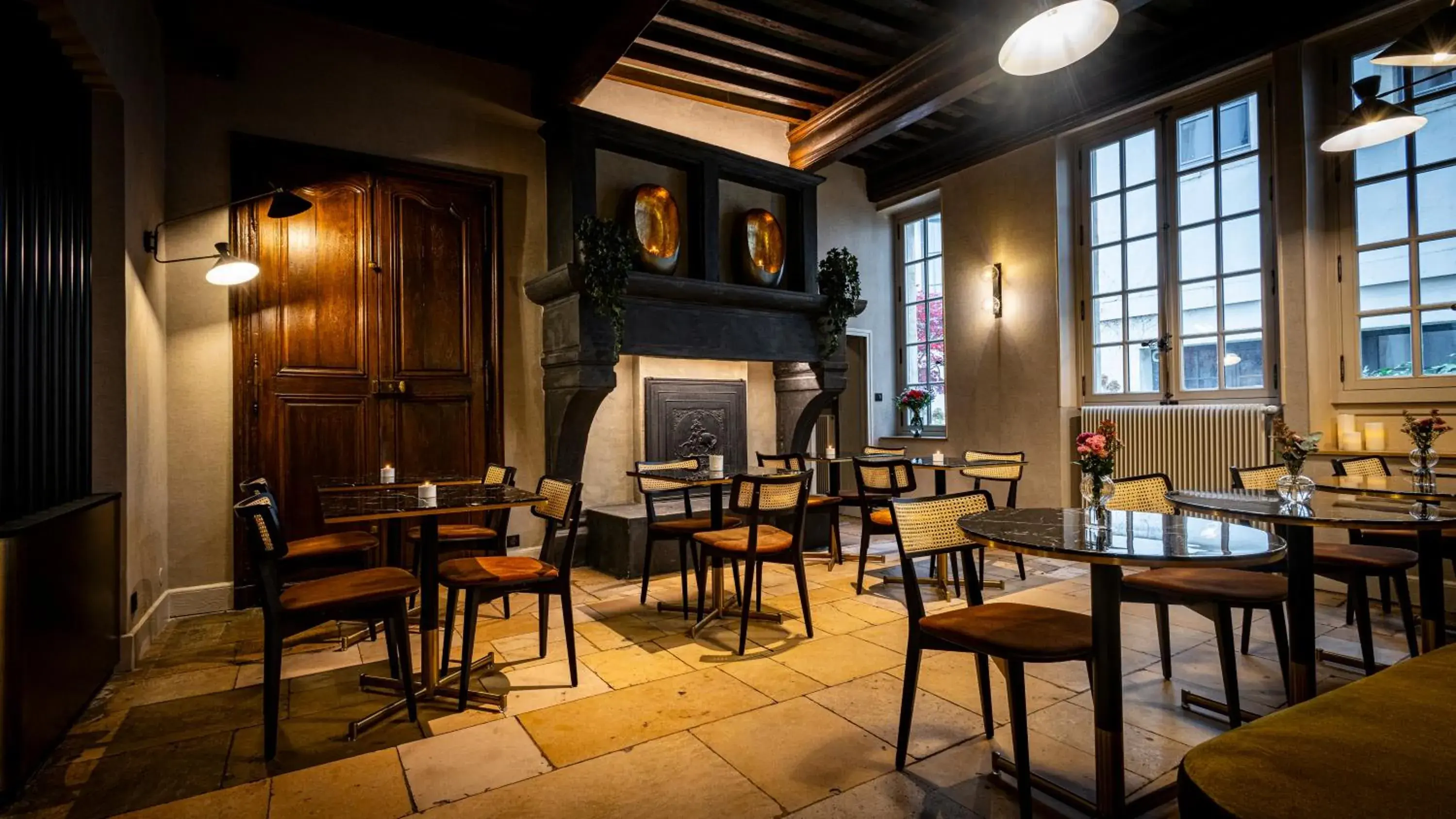 Property building, Restaurant/Places to Eat in Hotel De Guise Nancy Vieille Ville