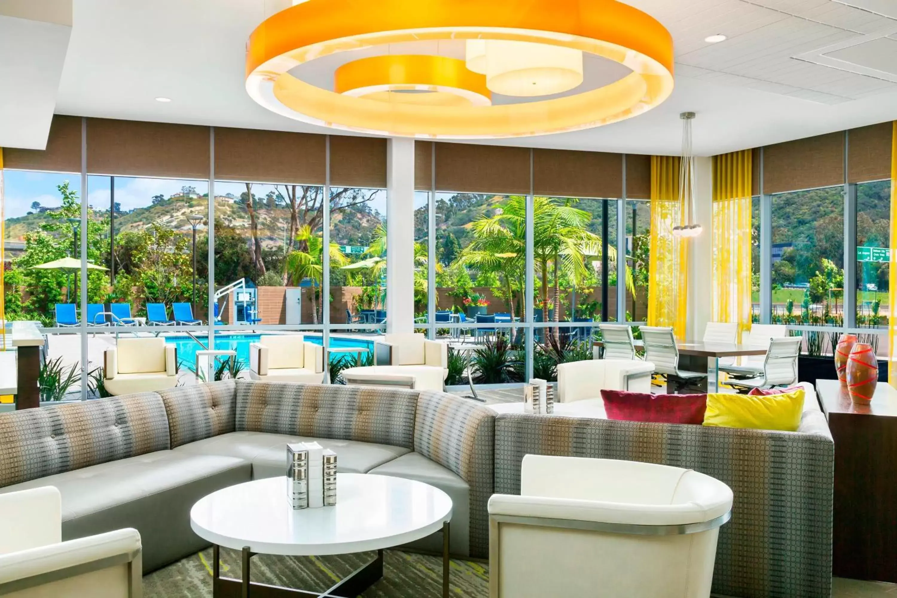 Lobby or reception in SpringHill Suites by Marriott San Diego Mission Valley