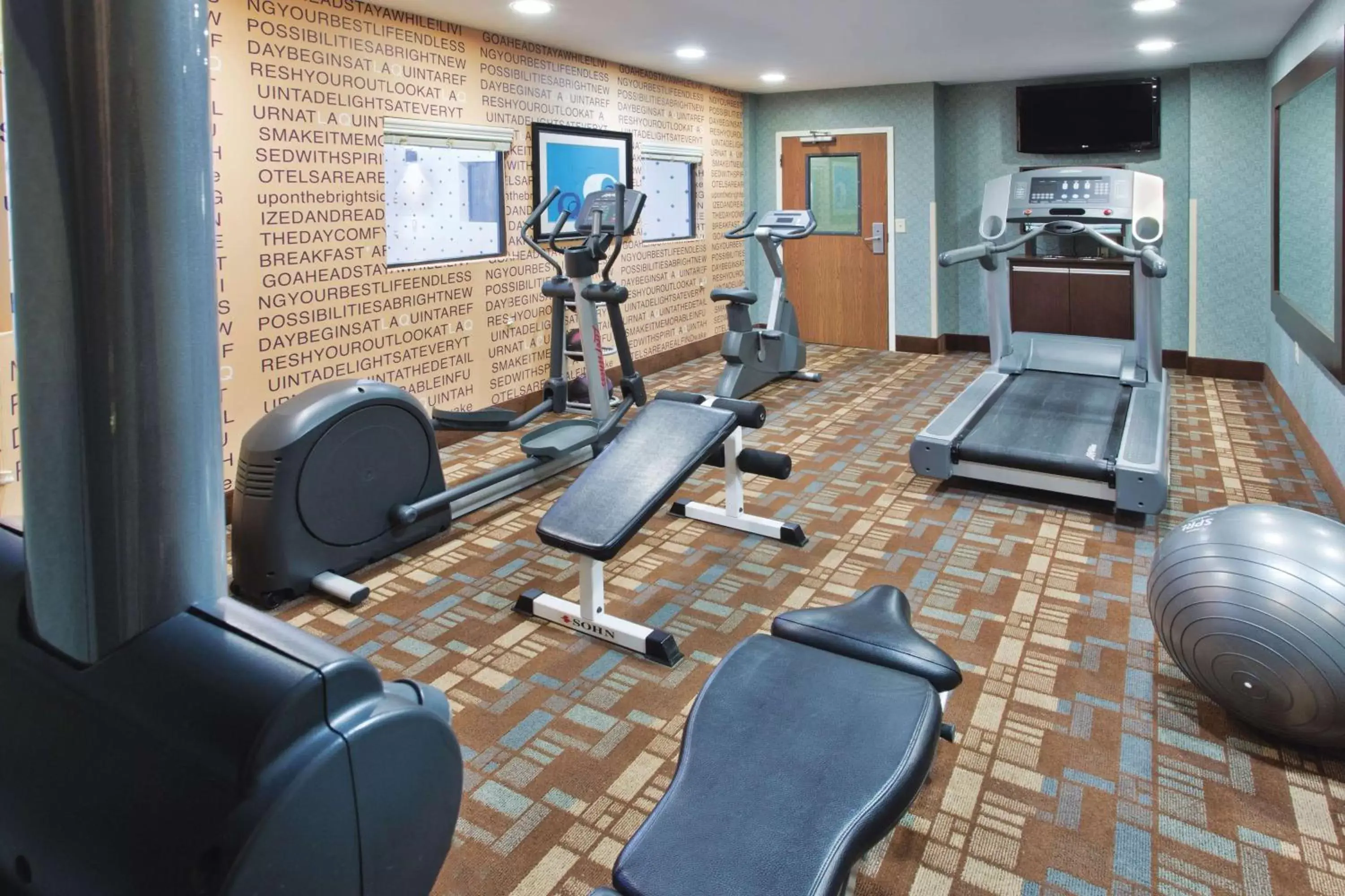 Fitness centre/facilities, Fitness Center/Facilities in La Quinta by Wyndham Columbus - Grove City