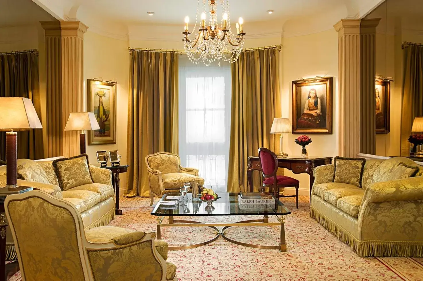 Living room, Seating Area in Alvear Palace Hotel - Leading Hotels of the World