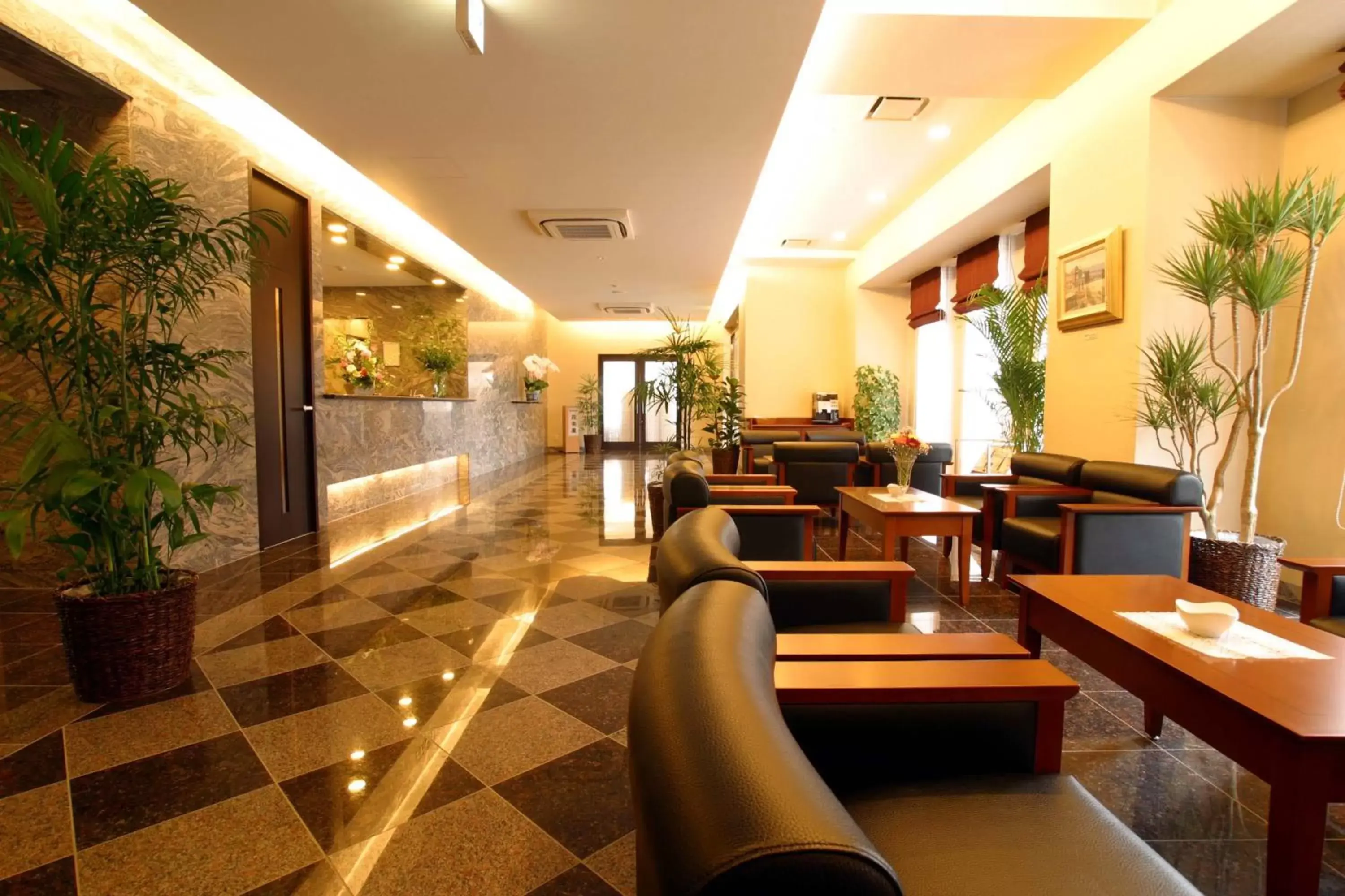 Lobby or reception, Restaurant/Places to Eat in Hotel Route-Inn Mojiko