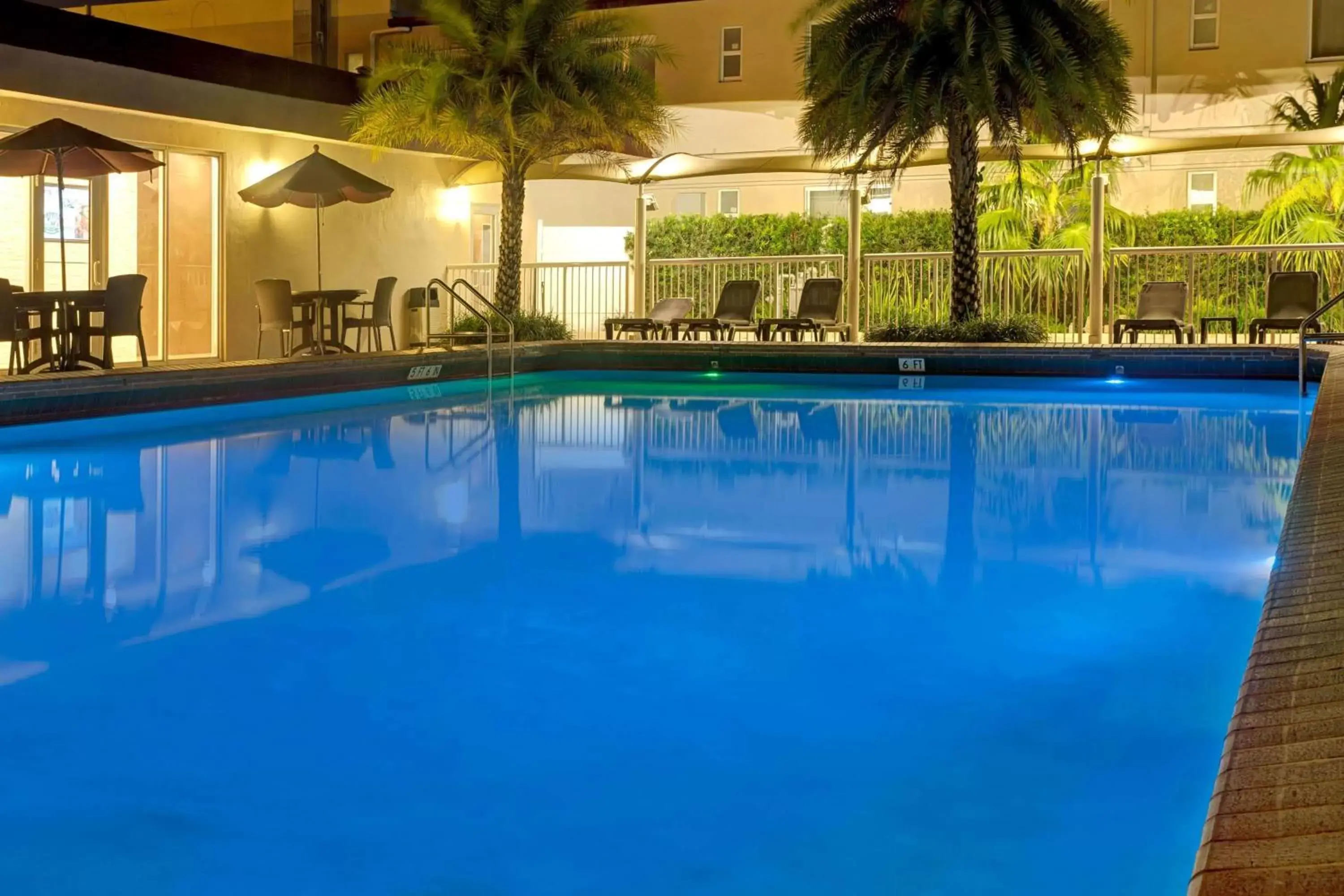Activities, Swimming Pool in Ramada by Wyndham Miami Springs/Miami International Airport
